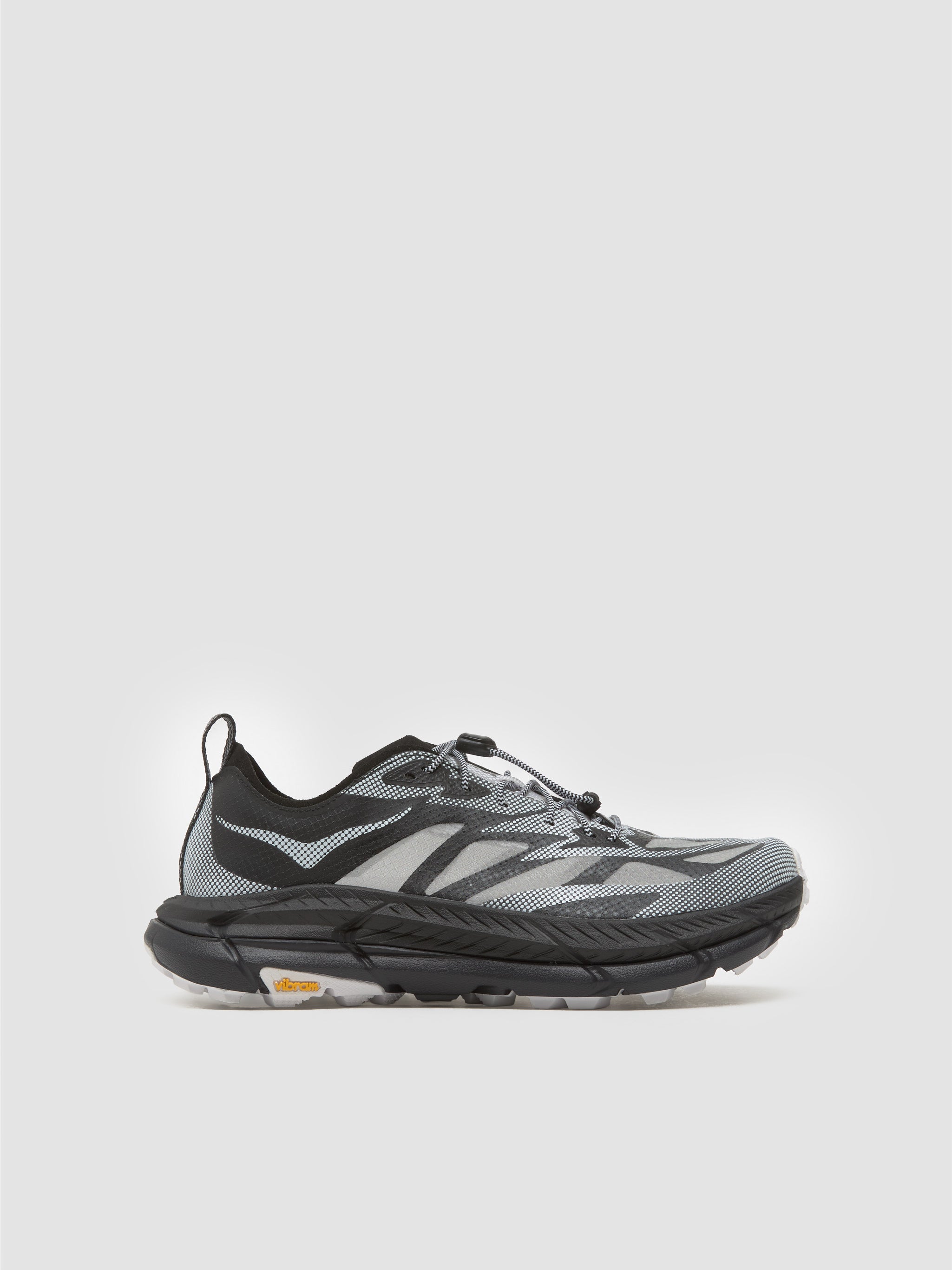 Mafate Speed 4 Lite TS Sneaker in Black & White