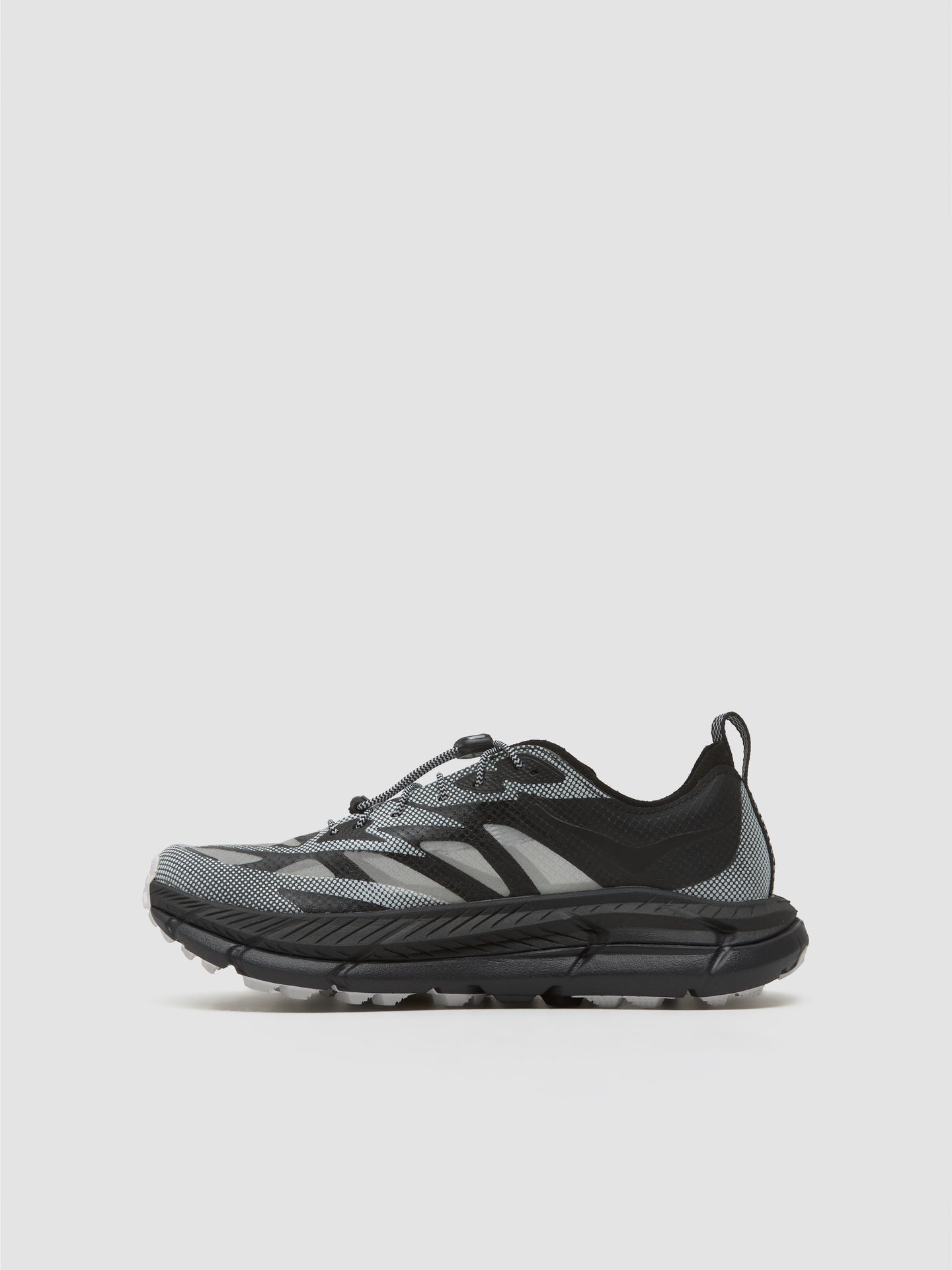 Mafate Speed 4 Lite TS Sneaker in Black & White
