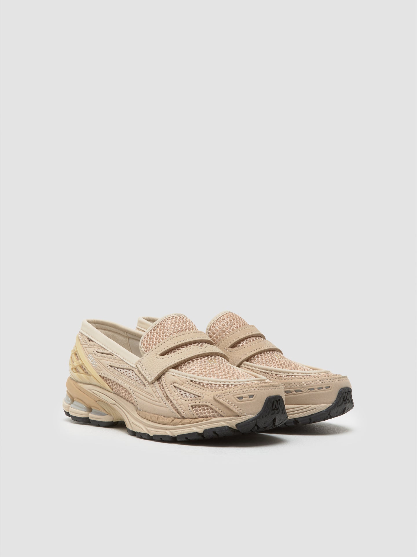 U1906 Loafers in Bisque