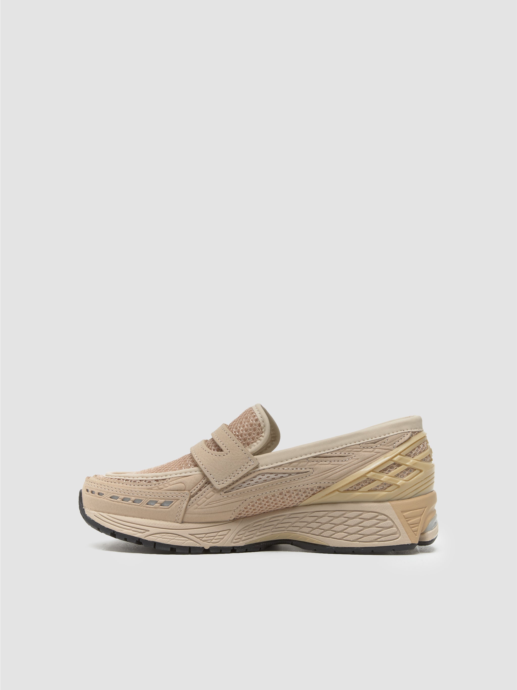 U1906 Loafers in Bisque