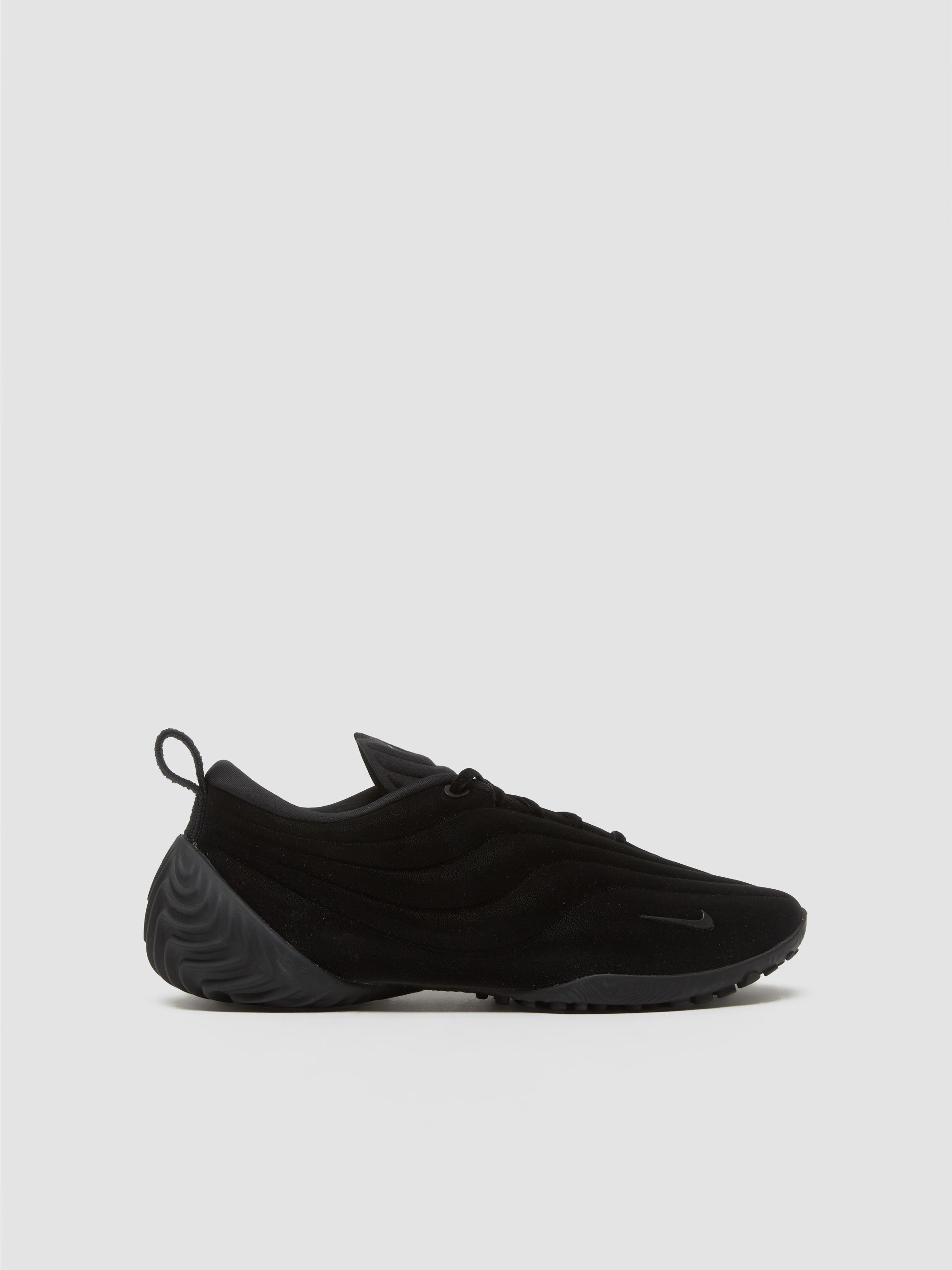WMNS Astra Ultra Sneaker in Black