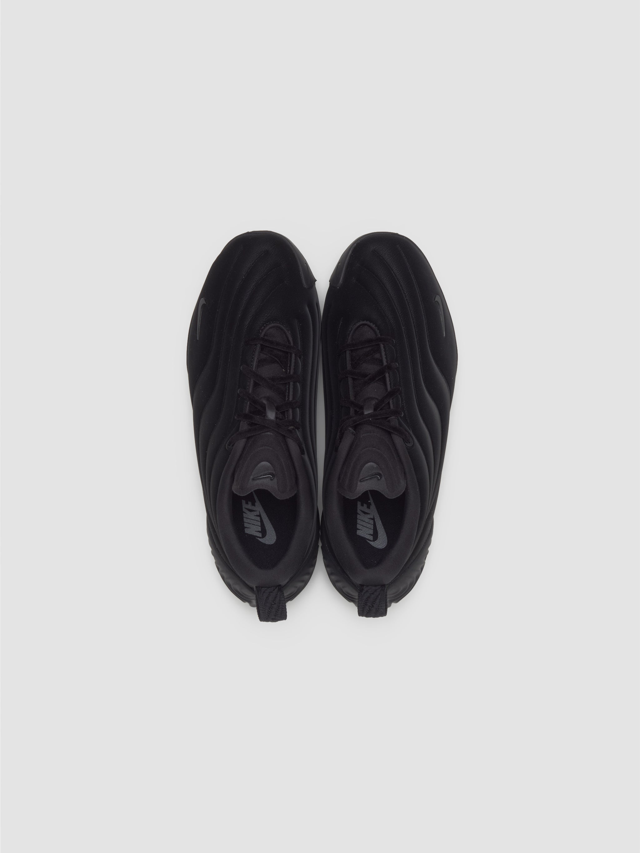 WMNS Astra Ultra Sneaker in Black