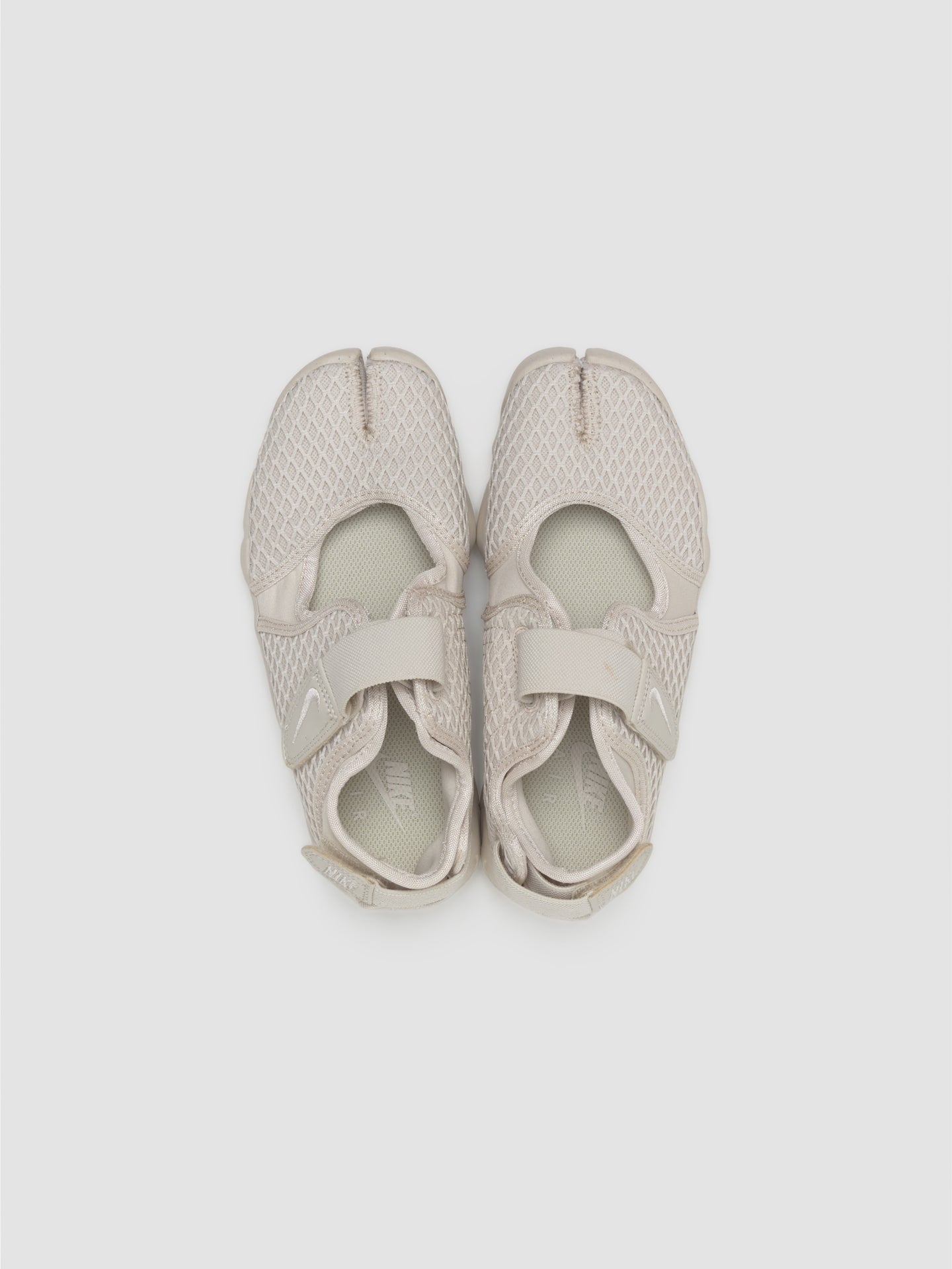 WMNS Air Rift Sneaker in Light Orewood Brown