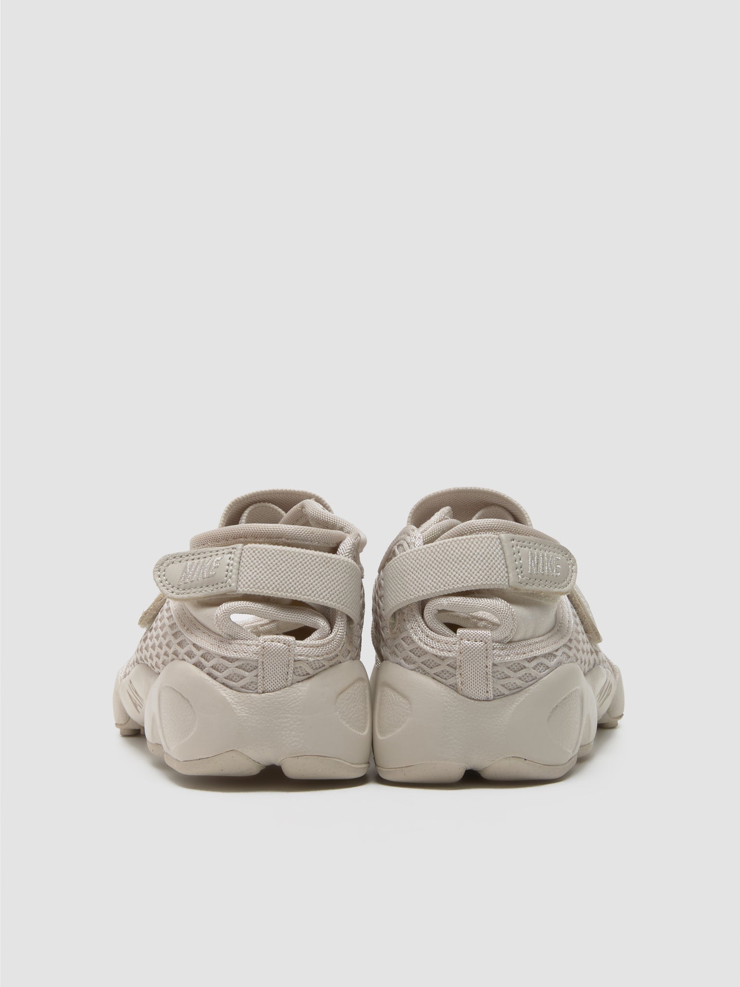 WMNS Air Rift Sneaker in Light Orewood Brown
