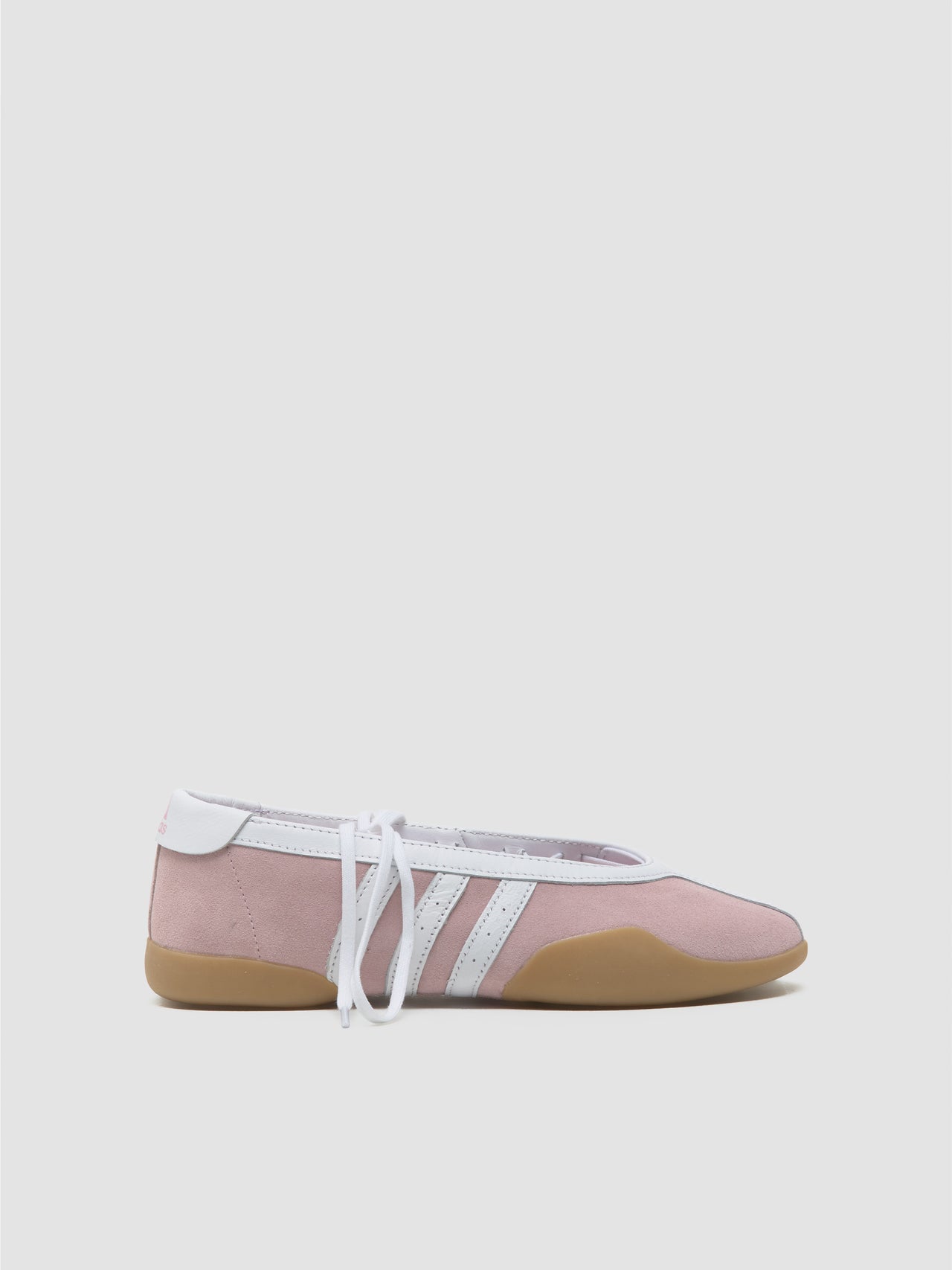 WMNS Taekwondo Mei Ballet Sneaker in Clear Pink & White