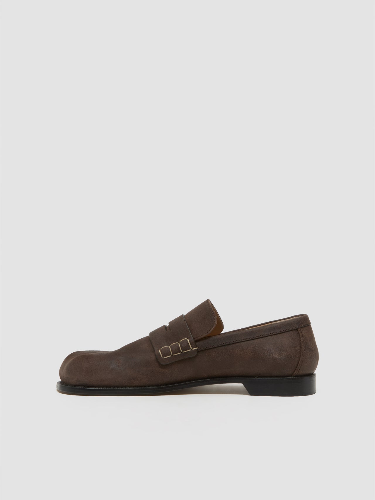 Women's Paw Moccasins in Deep Walnut