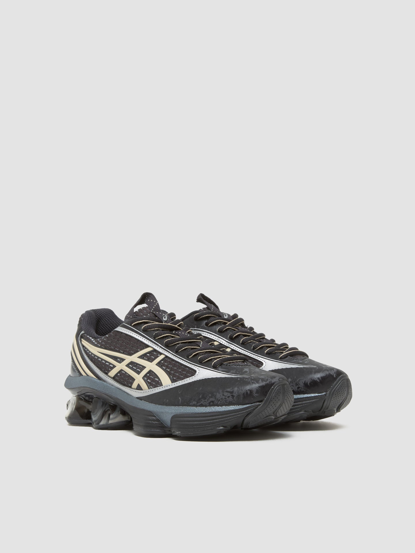 US6-S GEL-KINETIC FLUENT Sneaker in Black & Vanilla