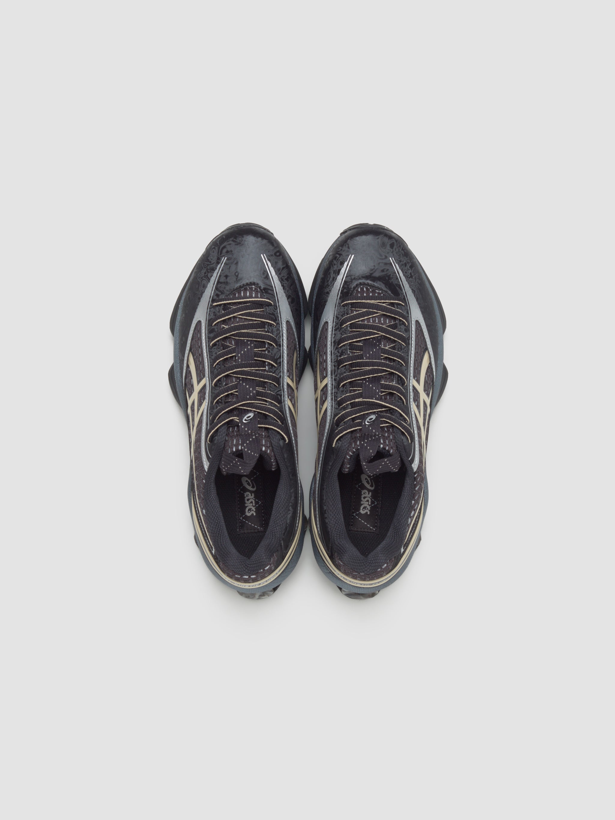 US6-S GEL-KINETIC FLUENT Sneaker in Black & Vanilla