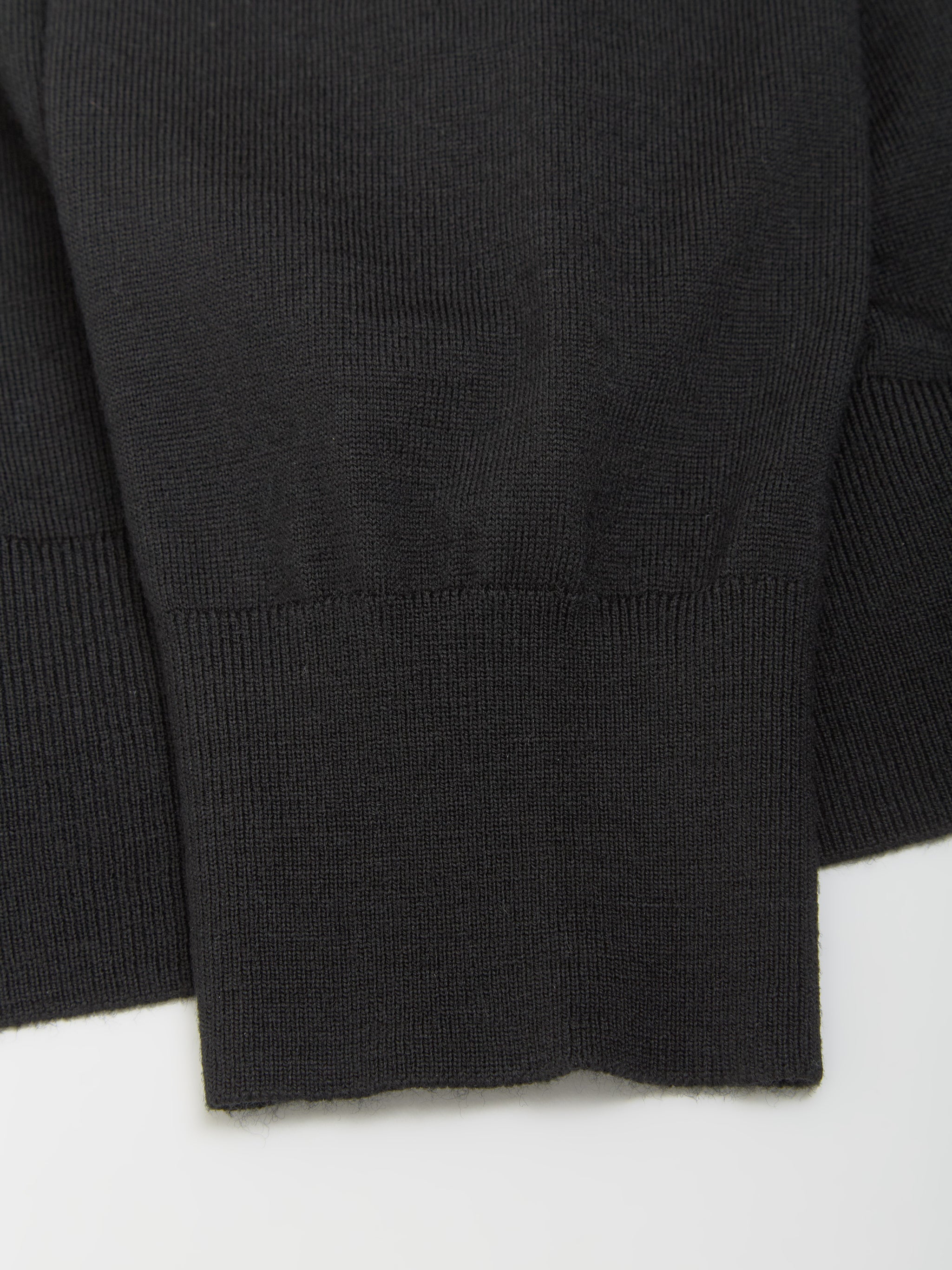 Muano Polo in Black