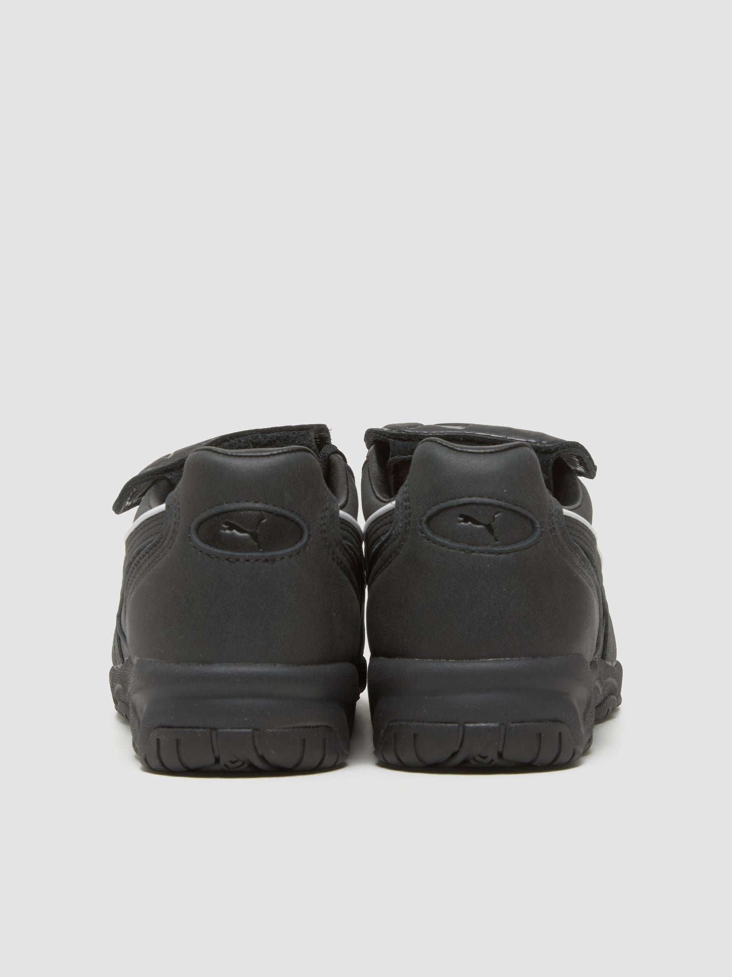 King Indoor Premium Sneaker in Black & White