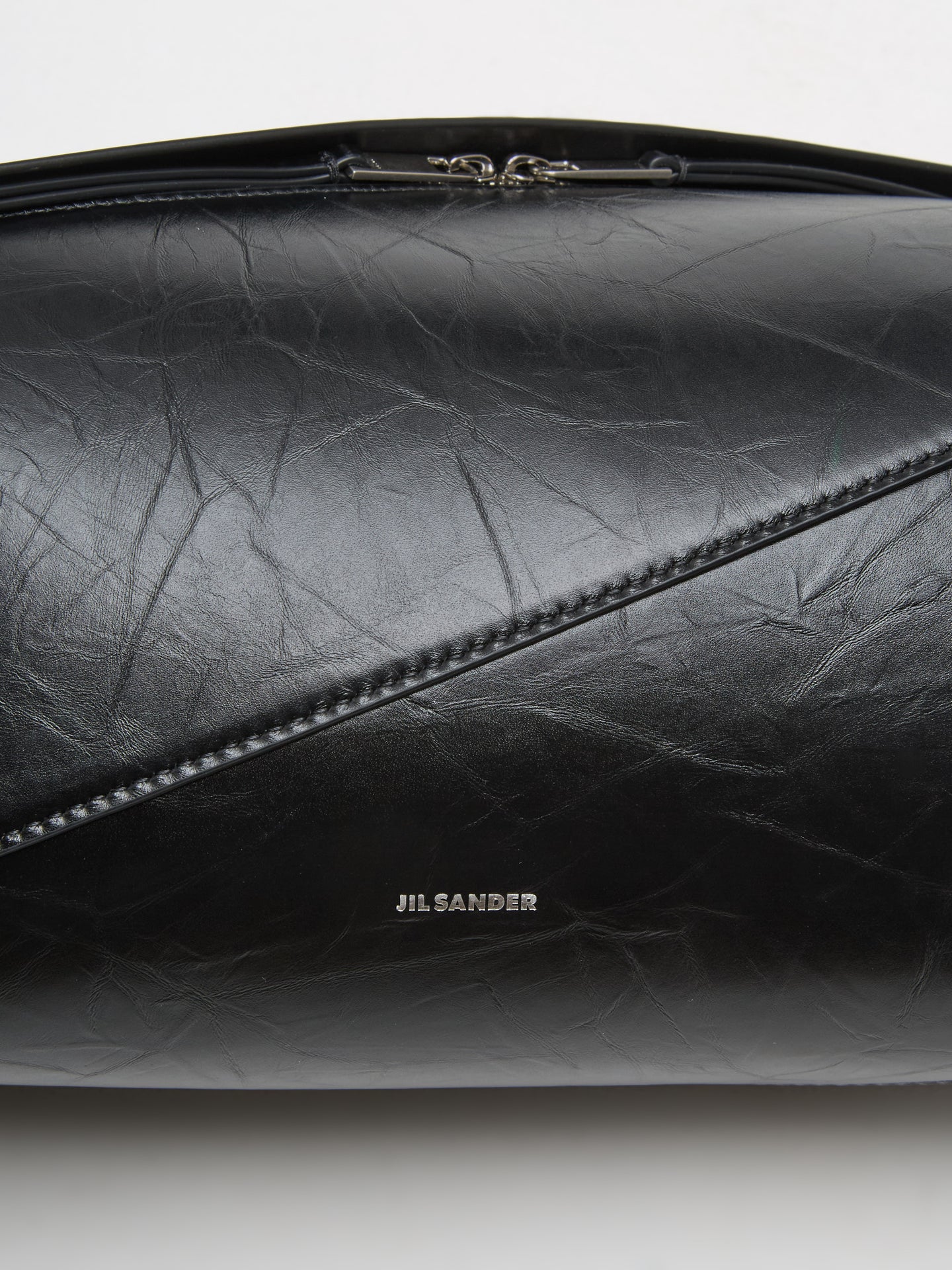 Vertigo Crossbody Medium Bag in Black