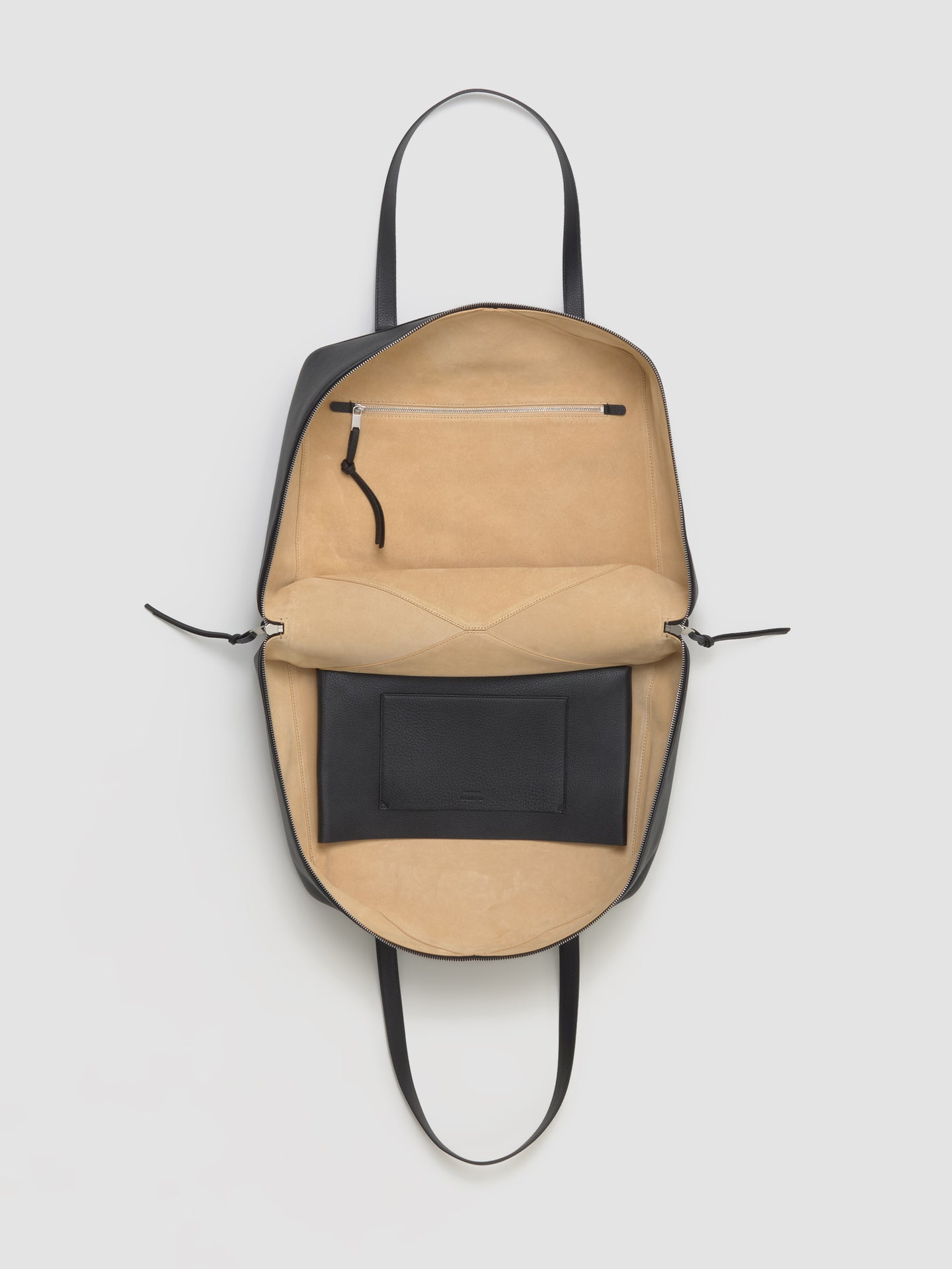 Nelson Medium Bag in Black