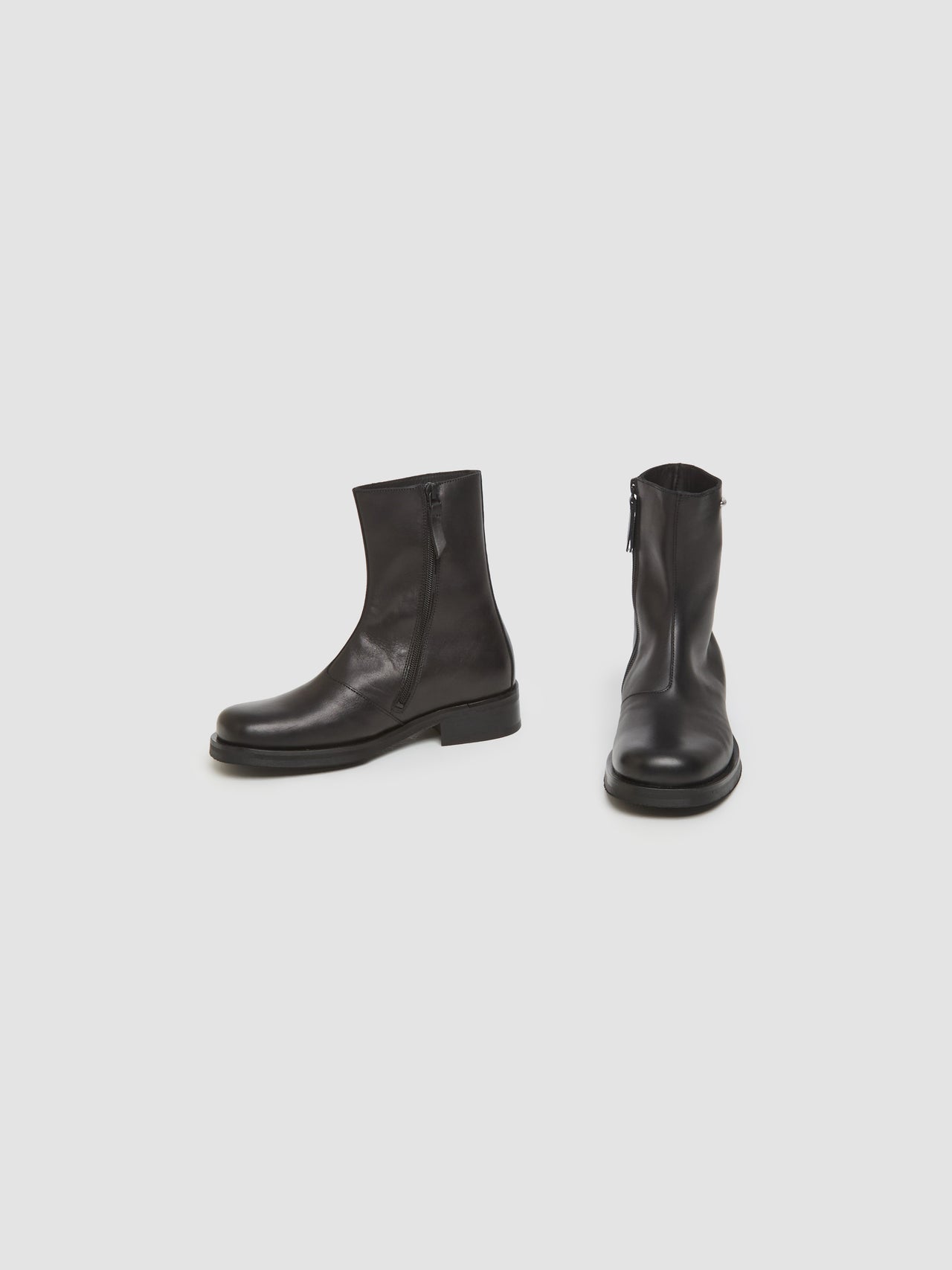 Camion Boots in Black
