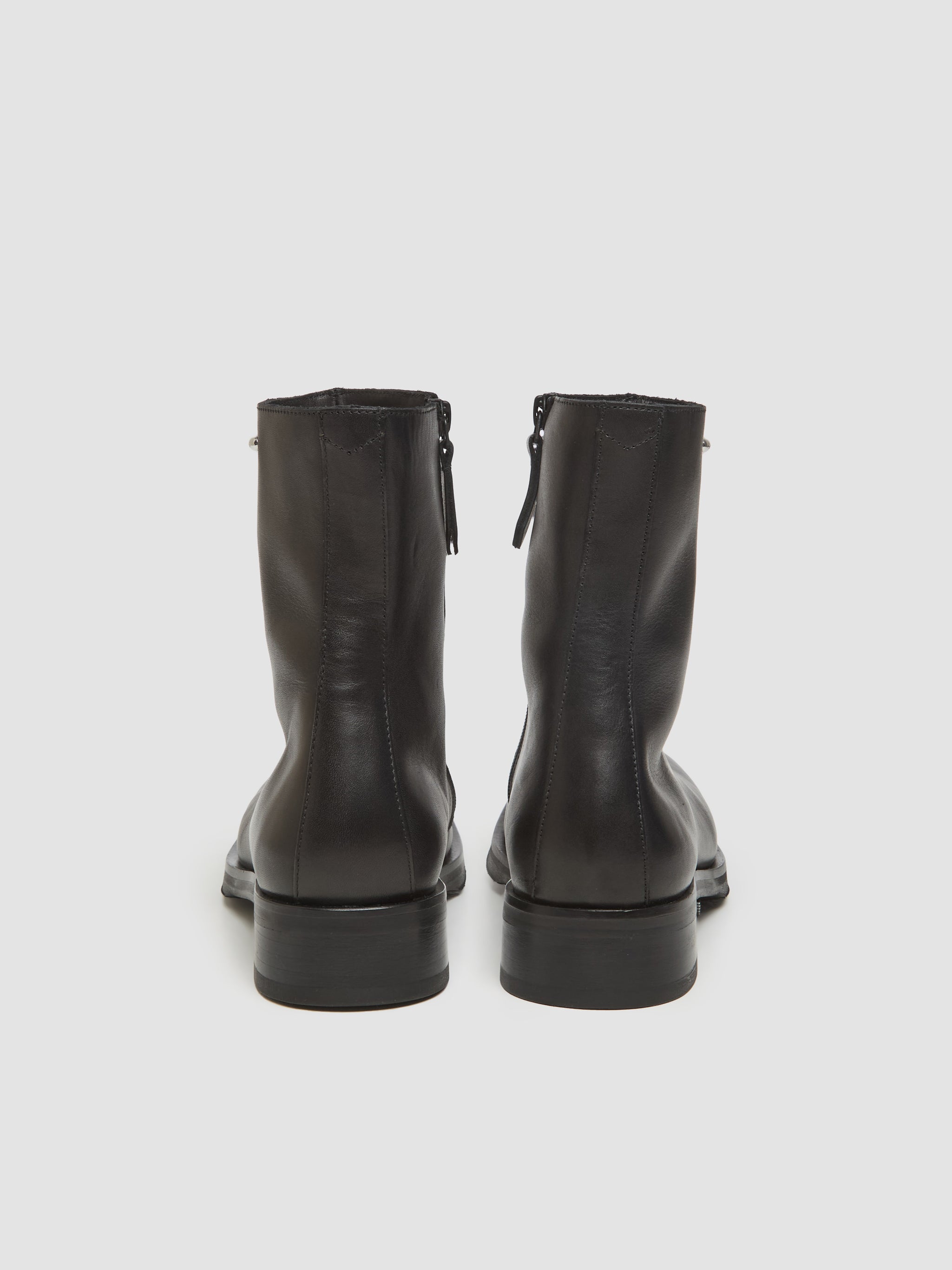 Camion Boots in Black