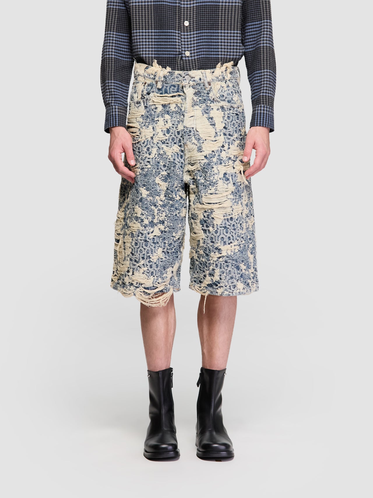 Loose Fit Denim Shorts in Mid Blue