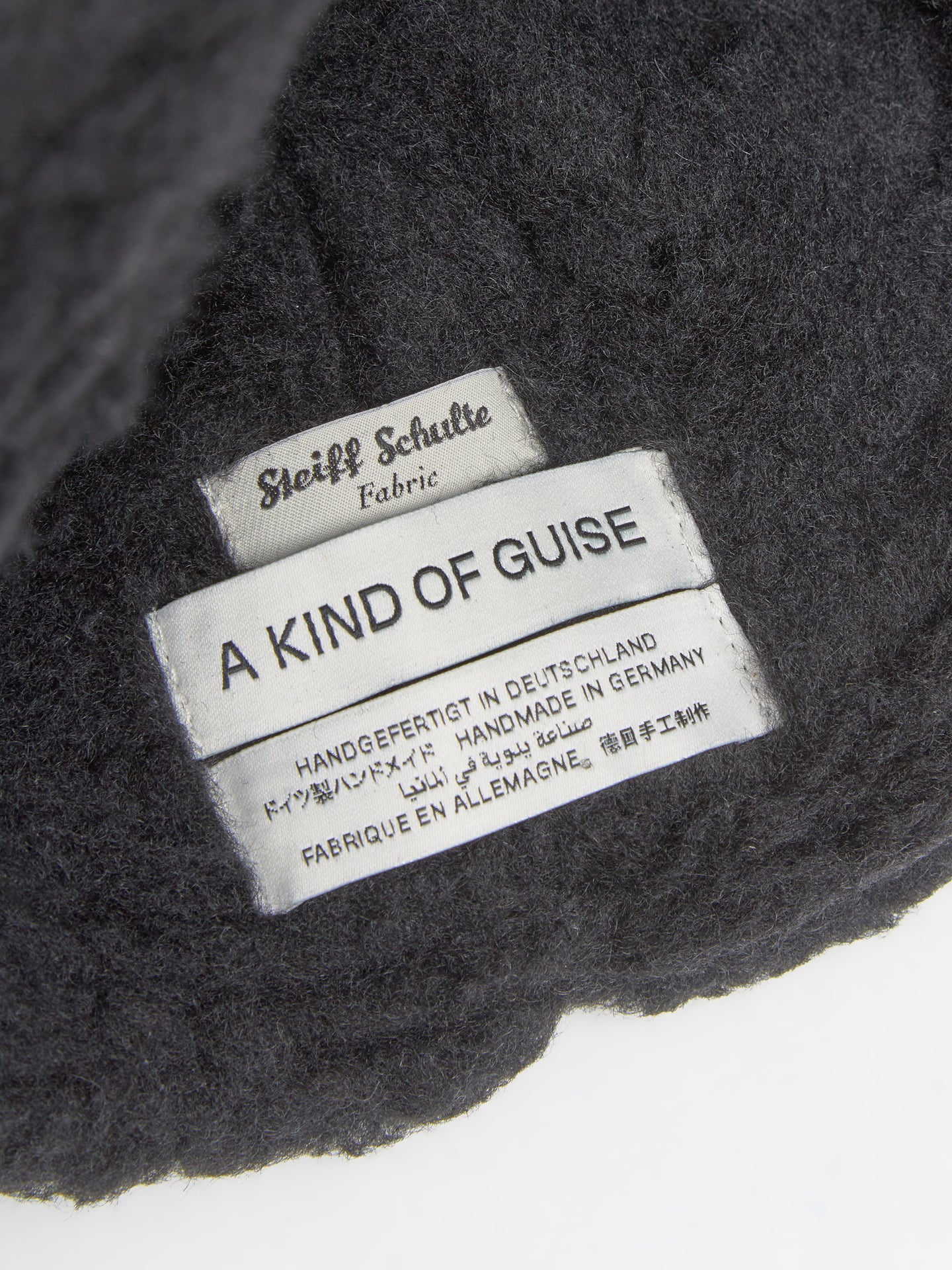 Fei Furry Hat in Pilous Black