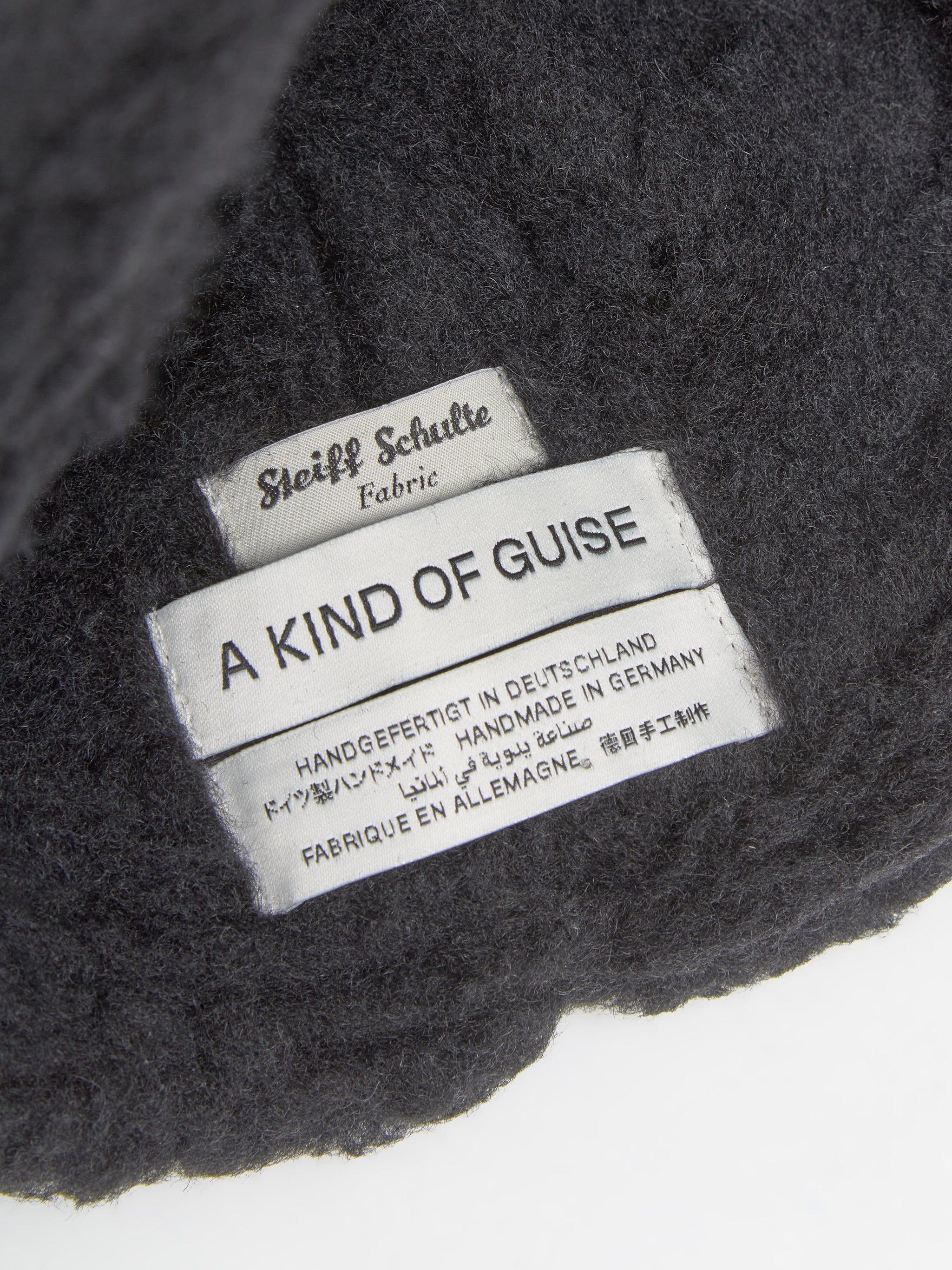 Fei Furry Hat in Pilous Black