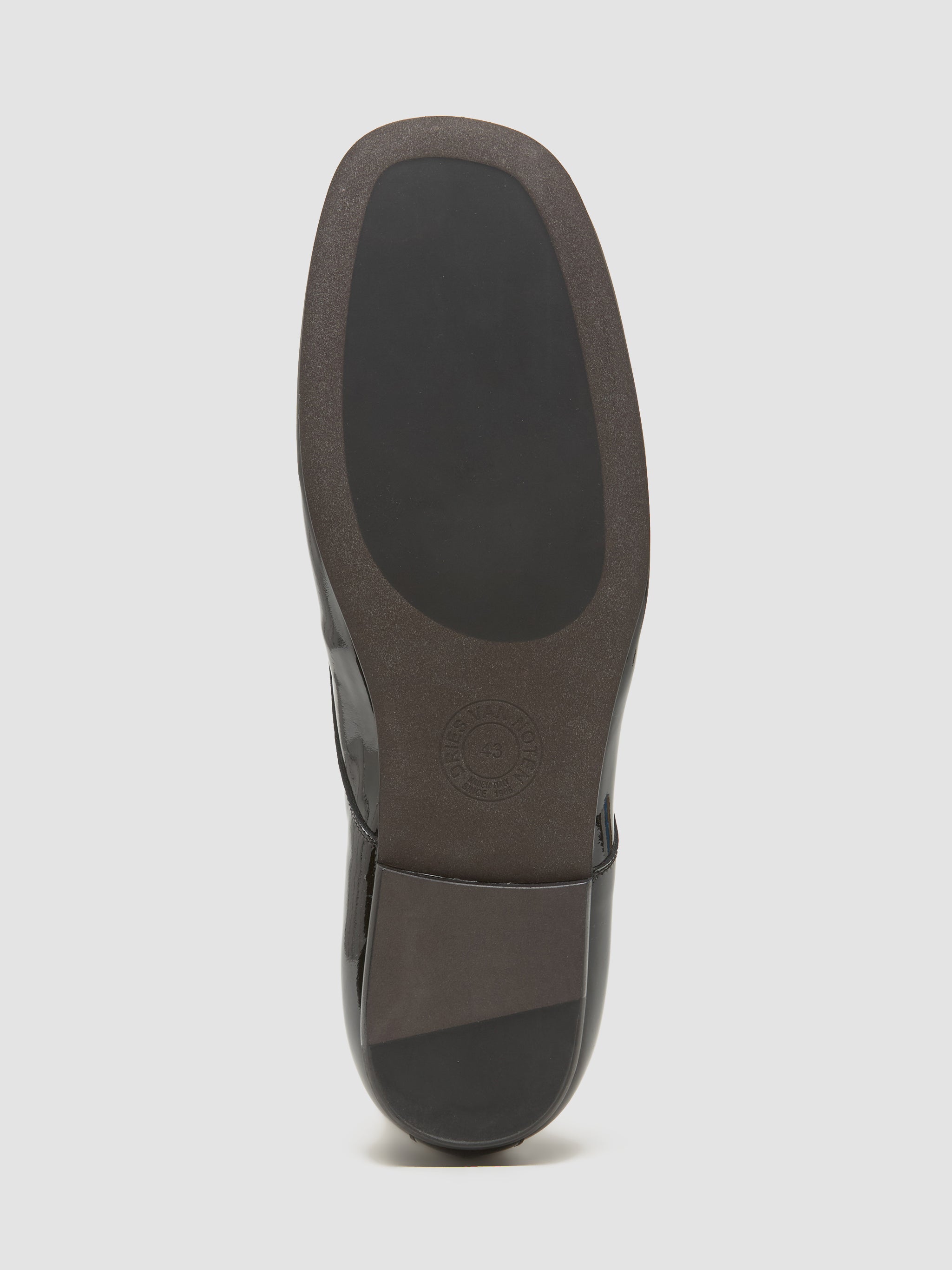 Lace-Up Oxford Shoes in Black