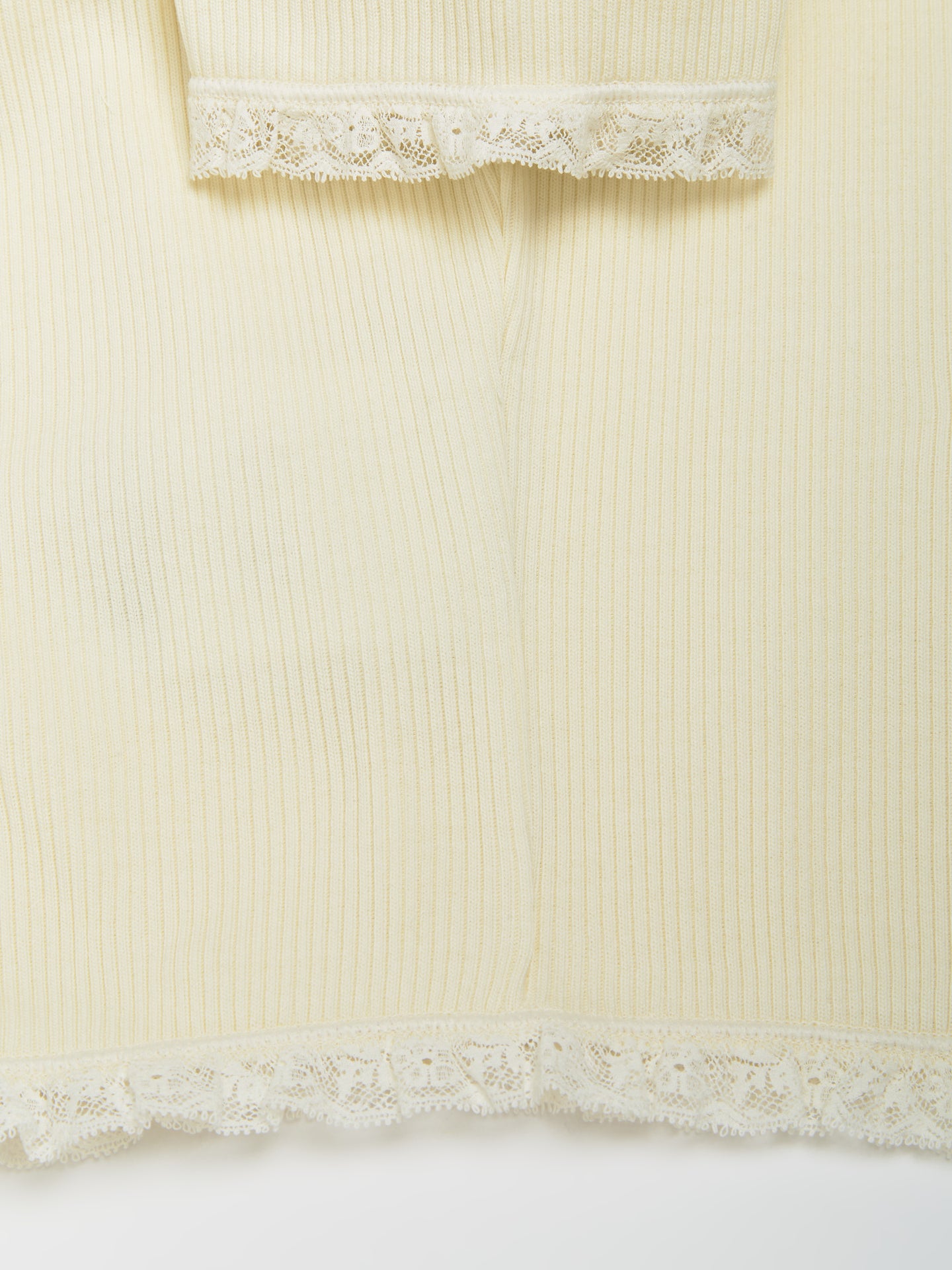 Logo Motif T-Shirt in Ivory