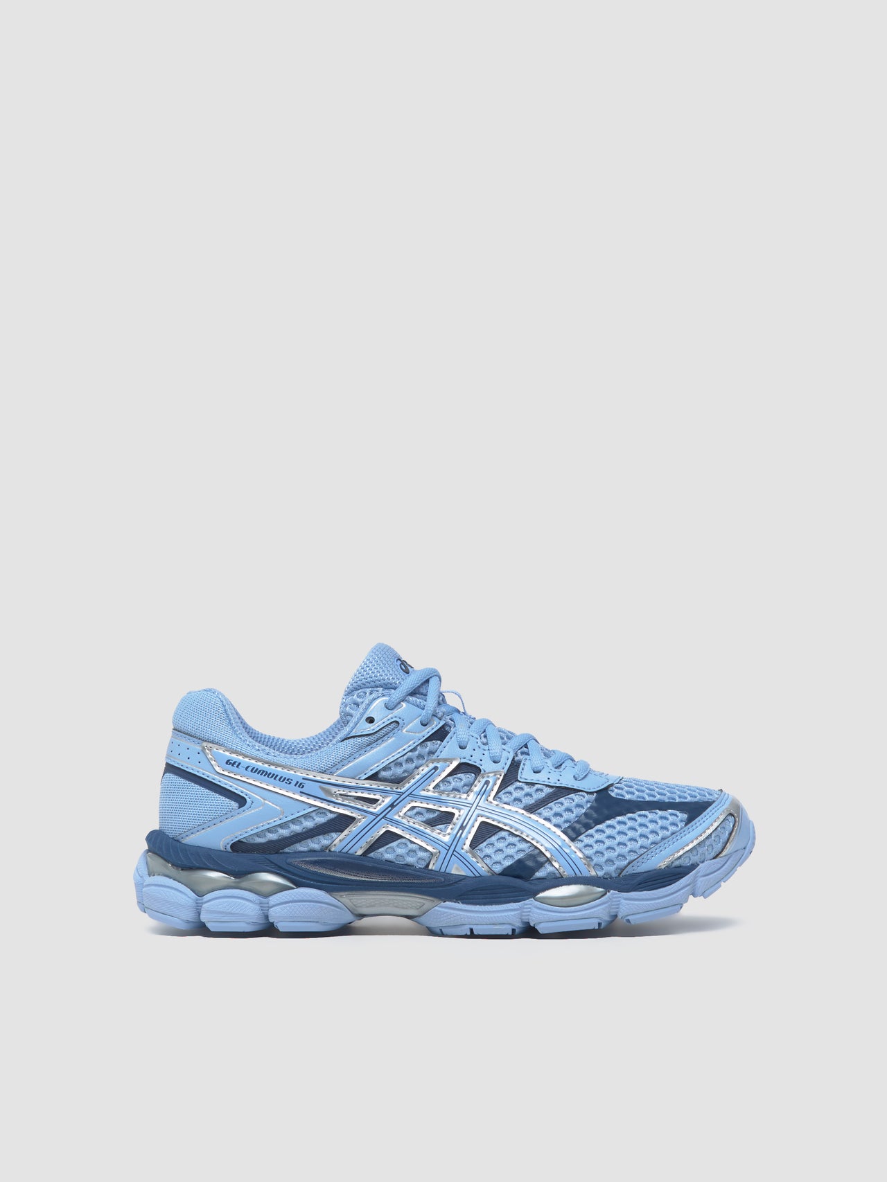GEL-CUMULUS 16 Sneaker in Stone Wash & Independence Blue