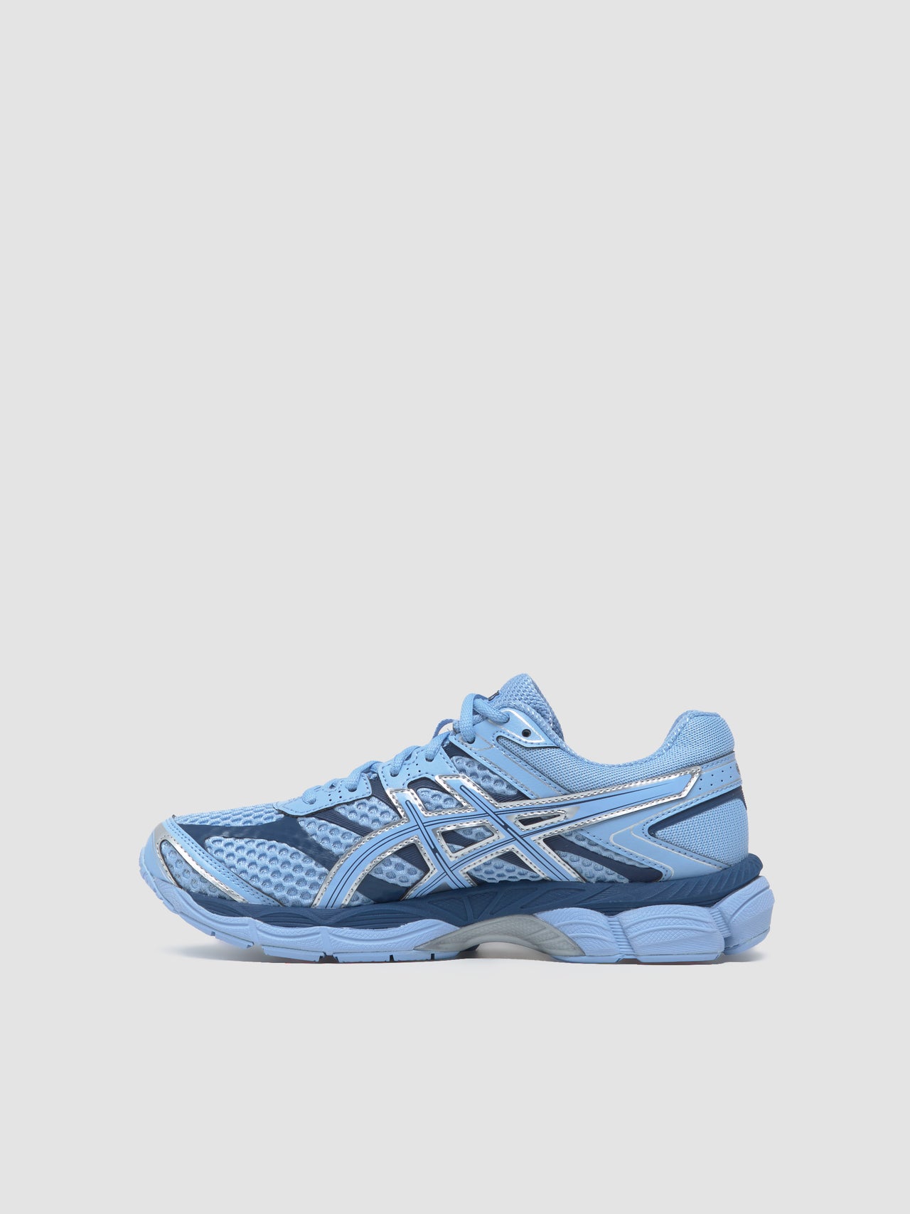 GEL-CUMULUS 16 Sneaker in Stone Wash & Independence Blue