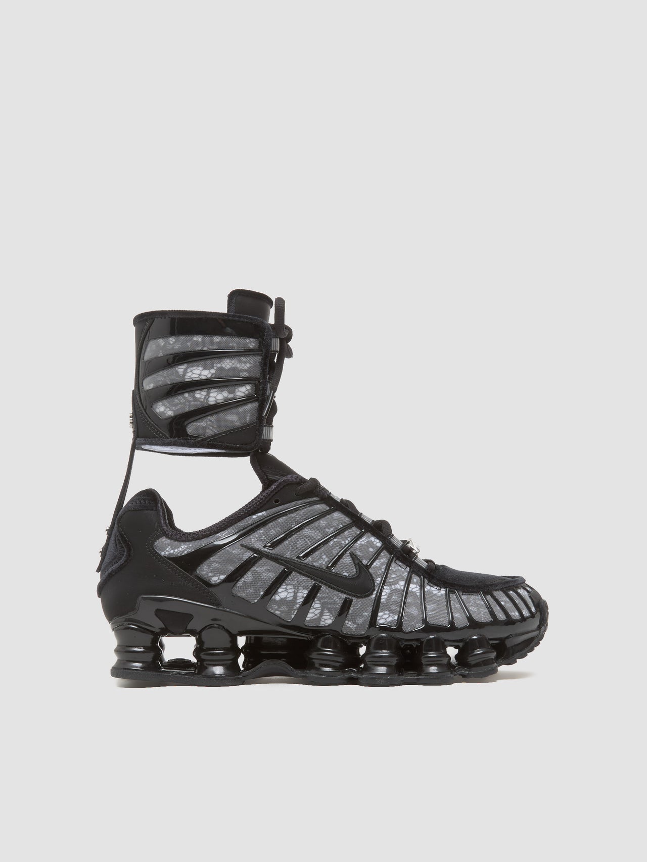 x Riccardo Tisci WMNS Shox TL Sneaker in Black & White