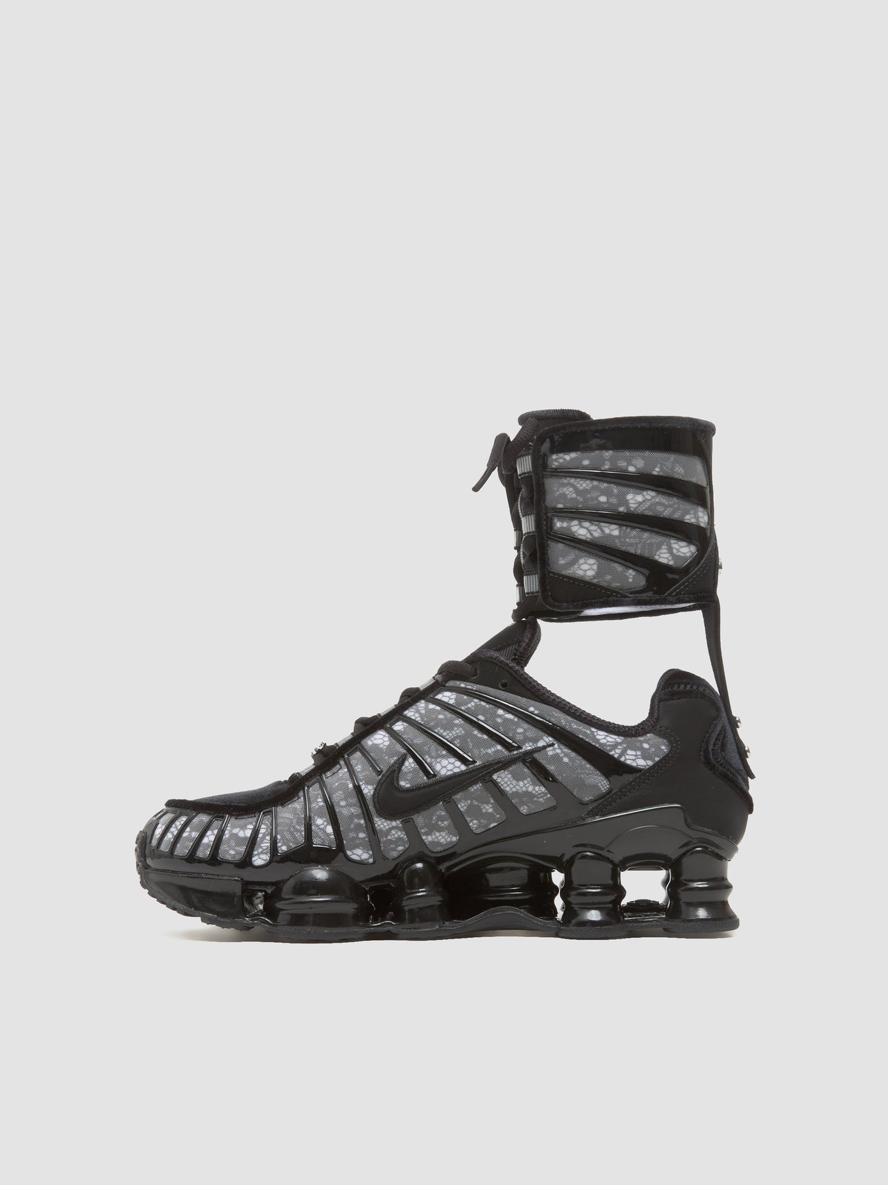 x Riccardo Tisci WMNS Shox TL Sneaker in Black & White
