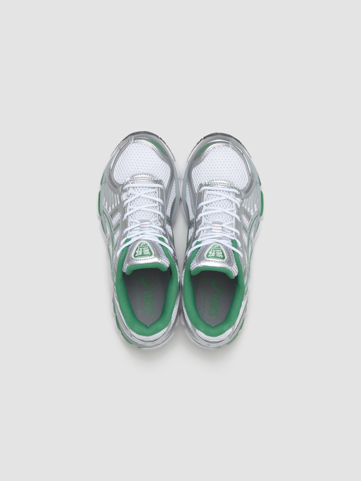 GEL-KAYANO 12.1 Sneaker in White & Pure Silver