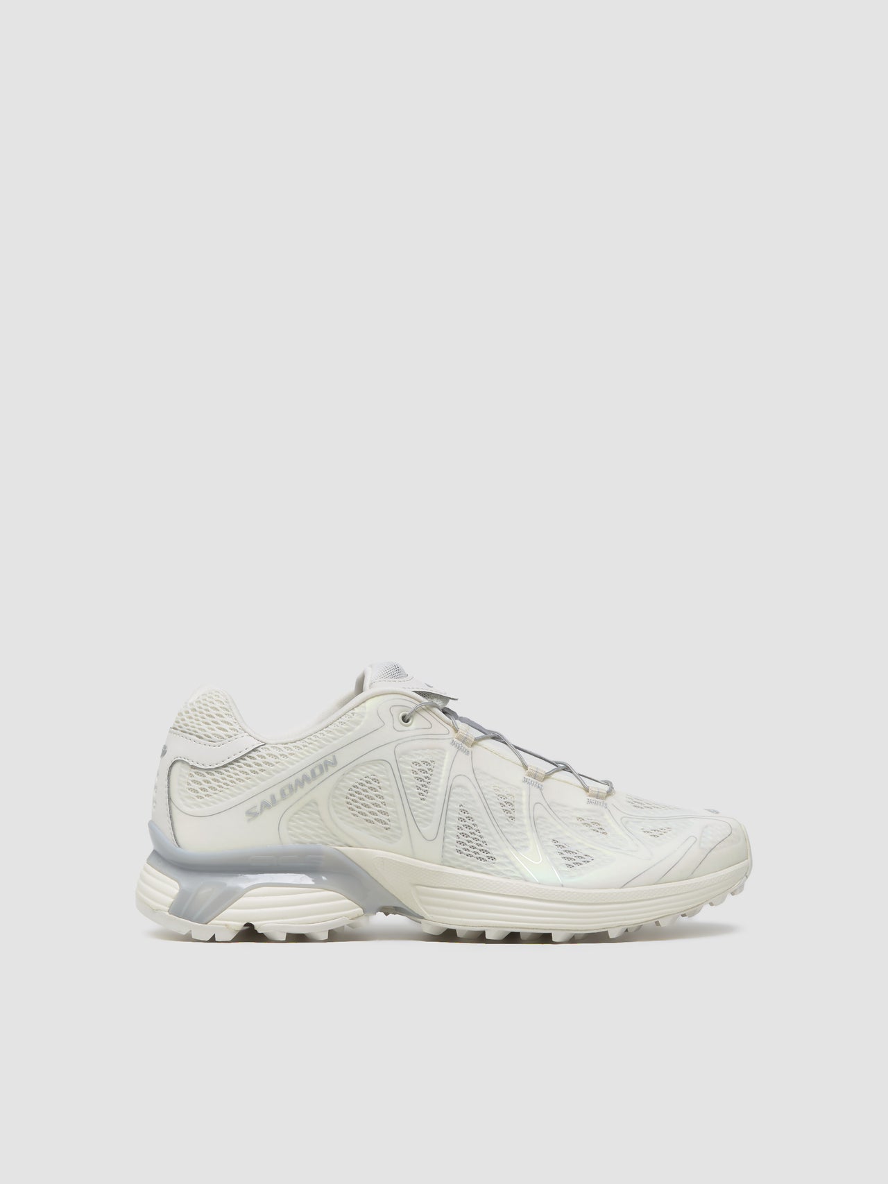 XT-WHISPER VOID Sneaker in Vanilla Ice