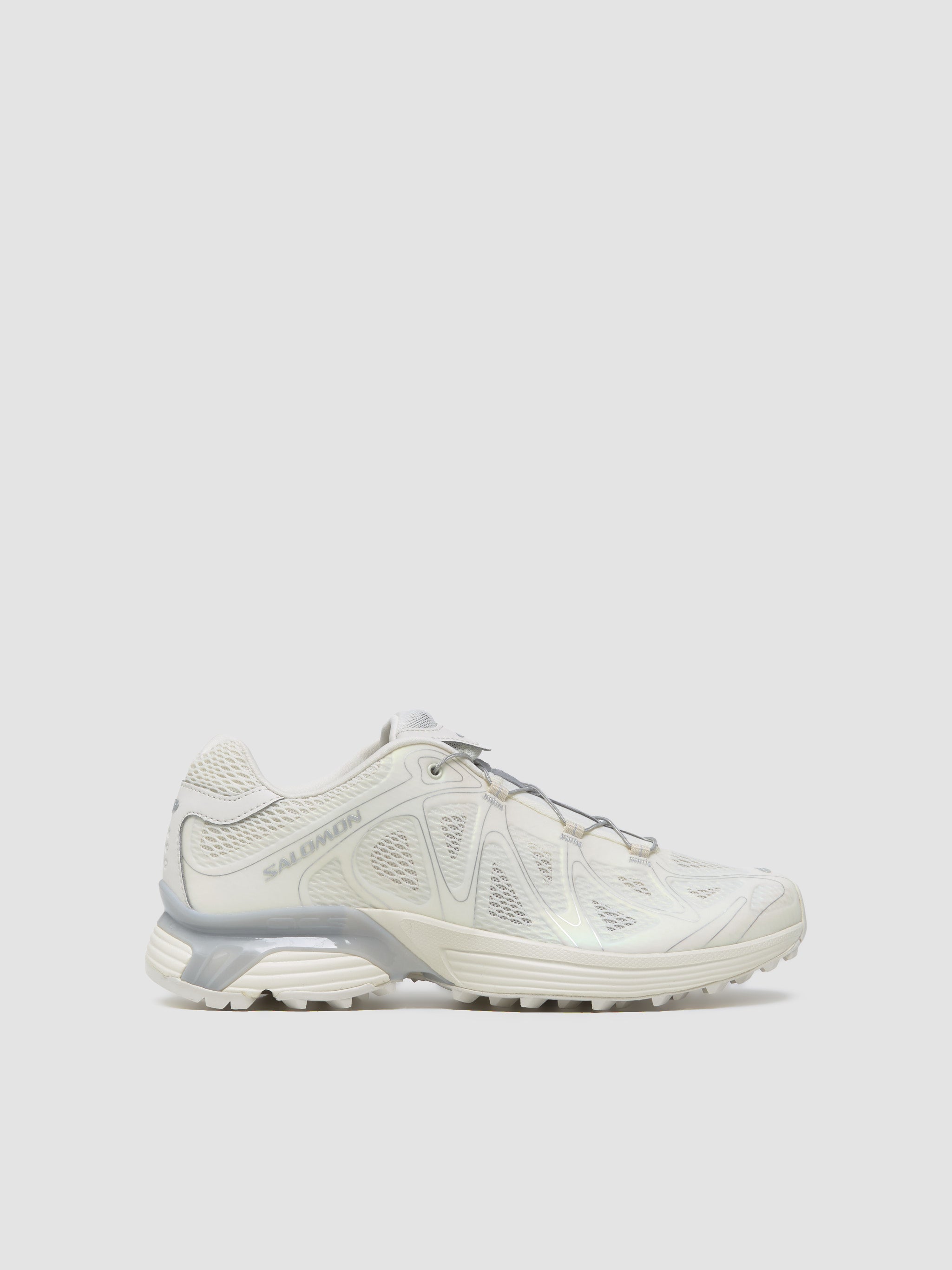 XT-WHISPER VOID Sneaker in Vanilla Ice
