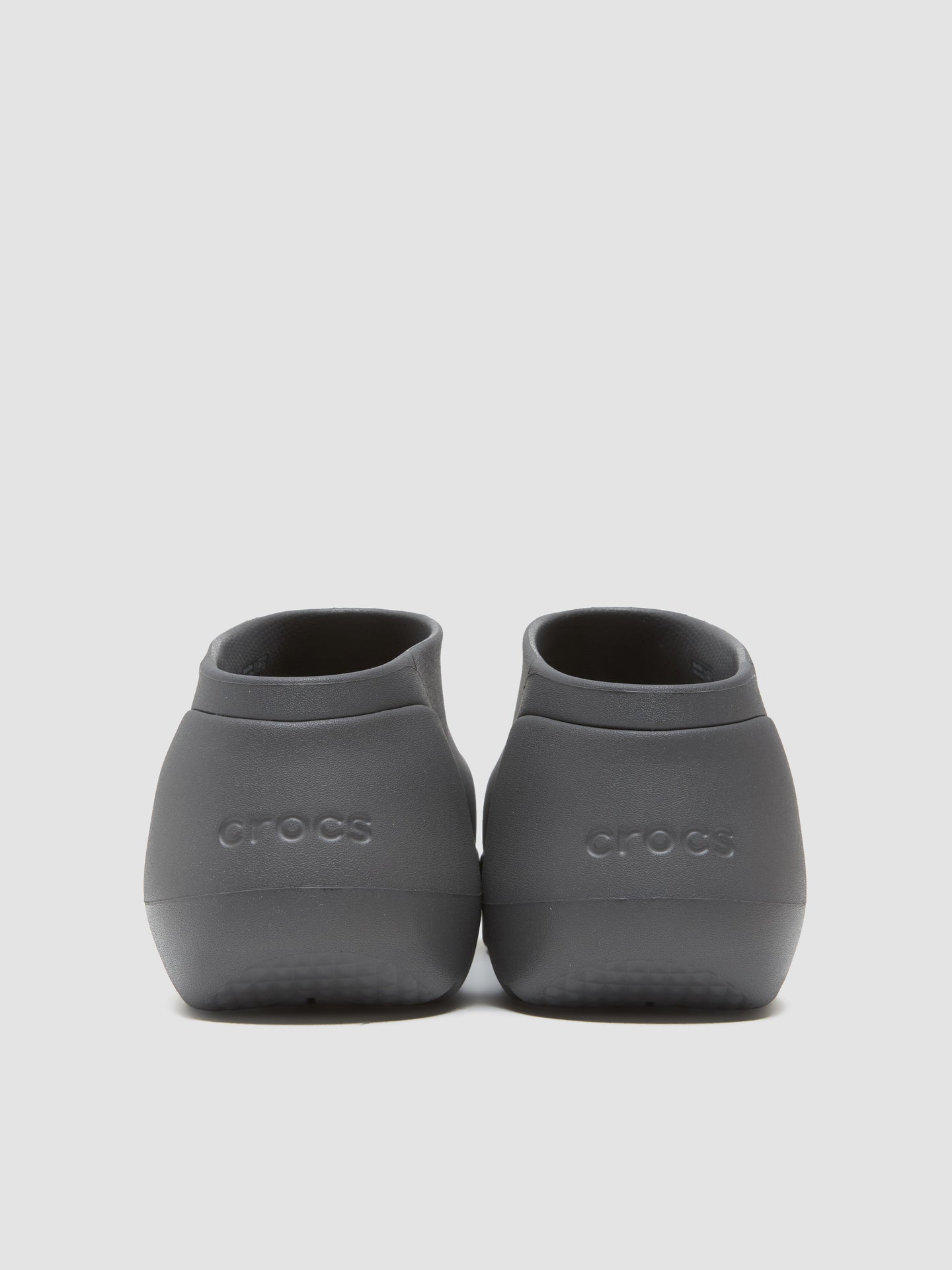 Hydra Clog in Black Sand