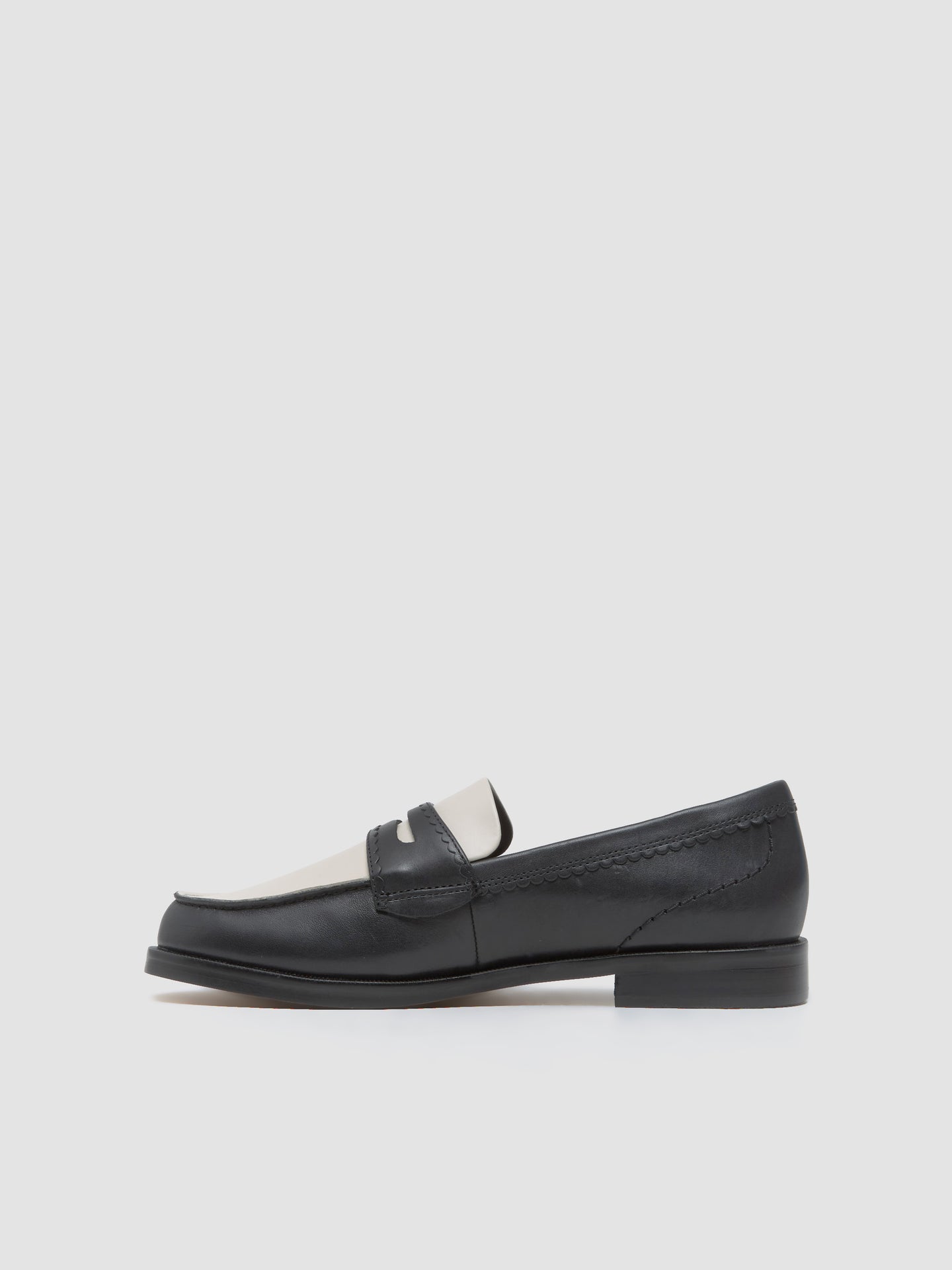 Straven Edge Loafers in Black Combination Leather