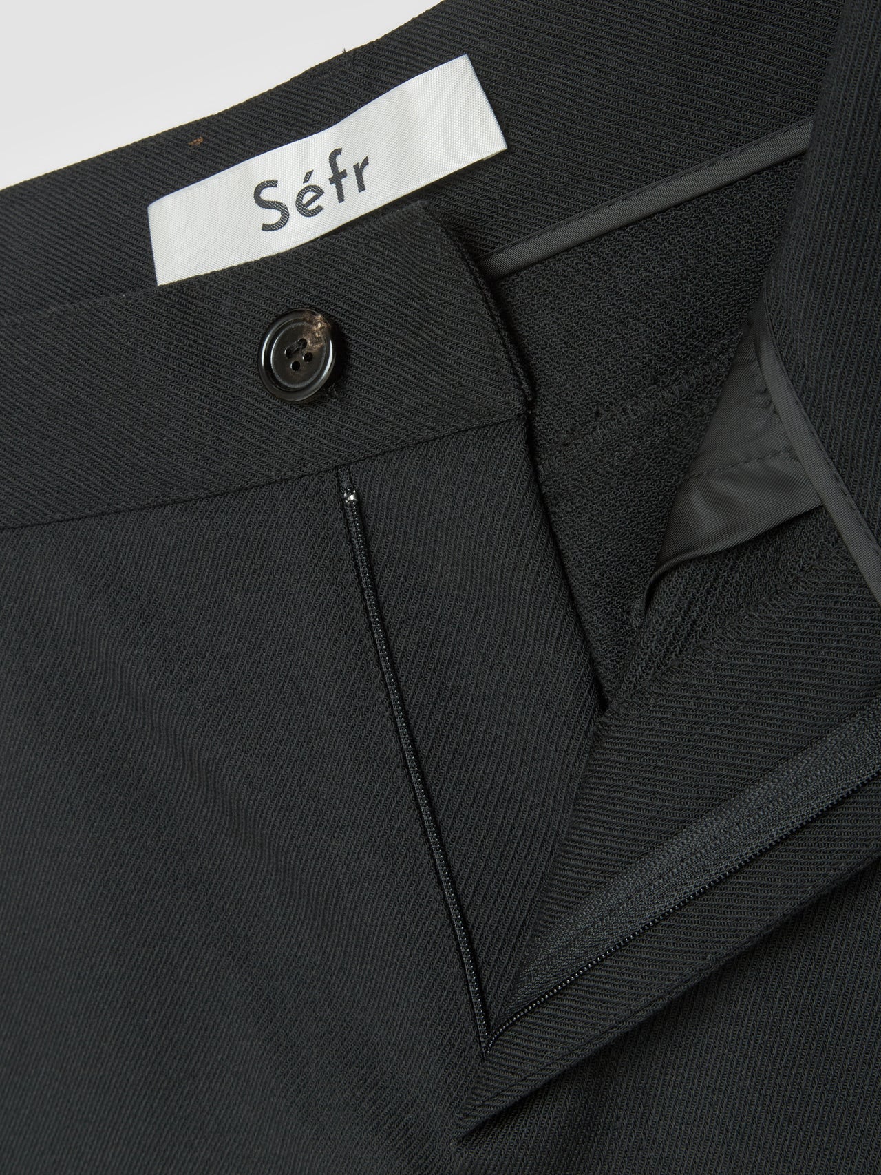 Oktai Trousers in Sturdy Black Twill