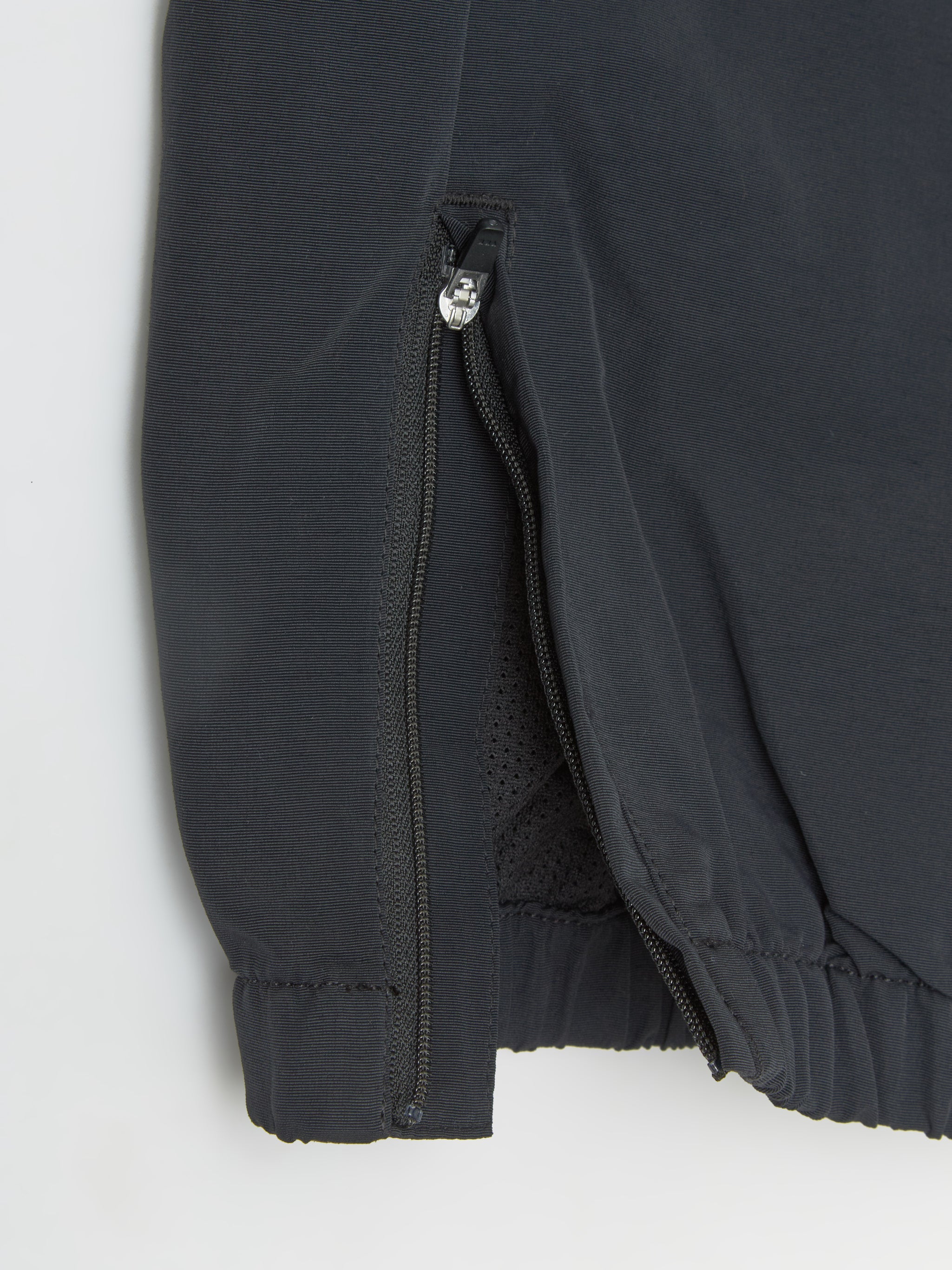 Training Pants in Black