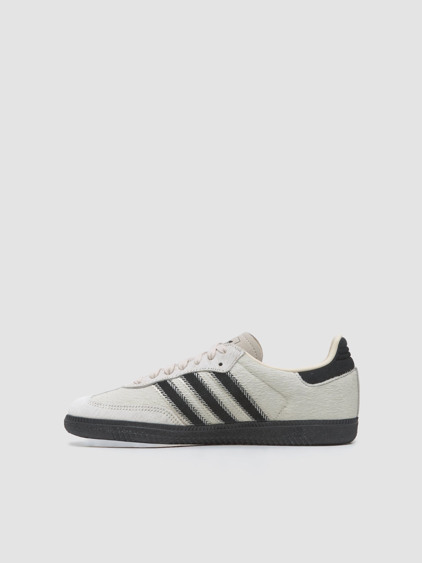 WMNS Samba OG Sneaker in Wonder White & Core Black