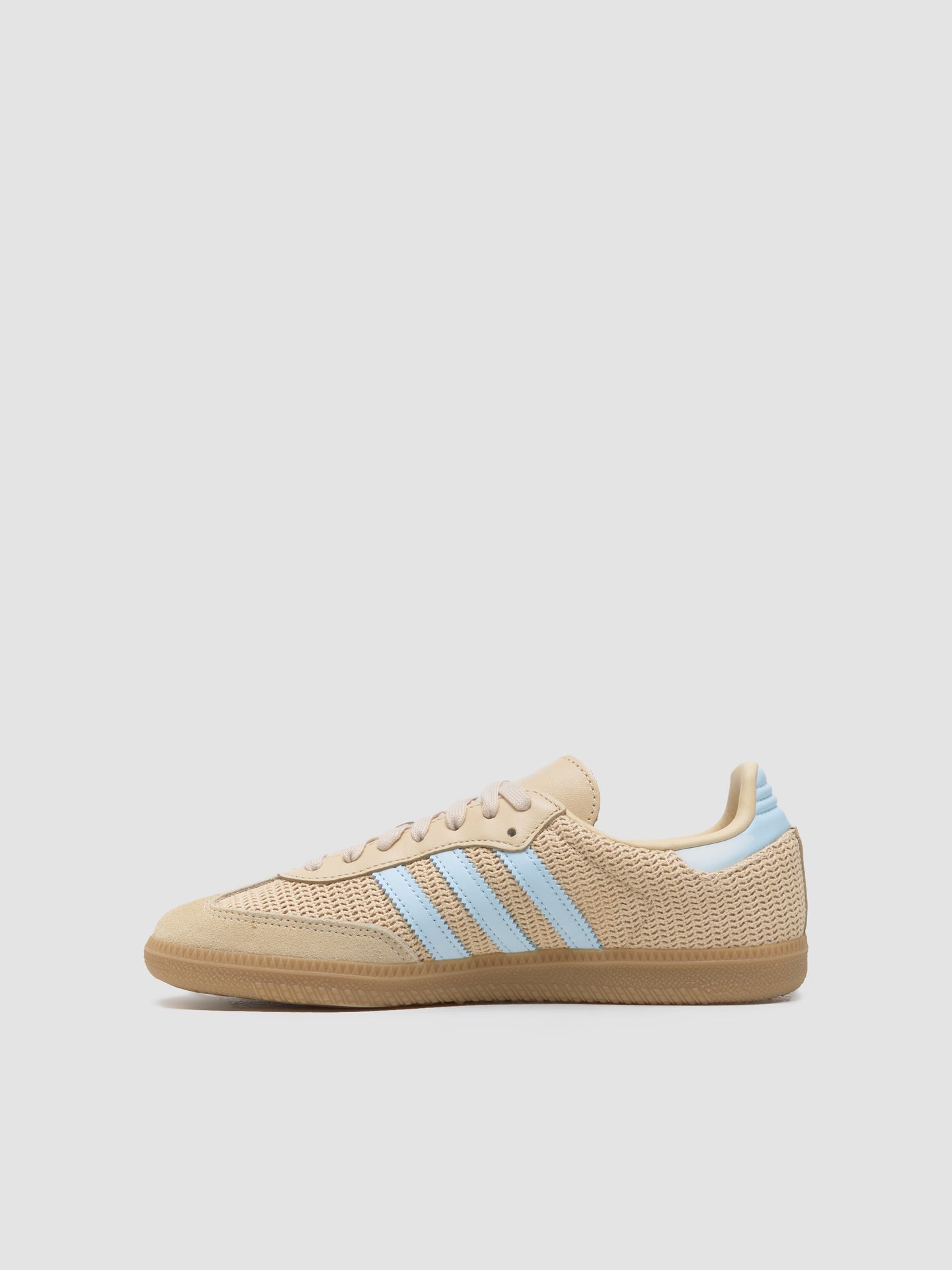 WMNS Samba OG Sneaker in Sand Strata & Sky Tint