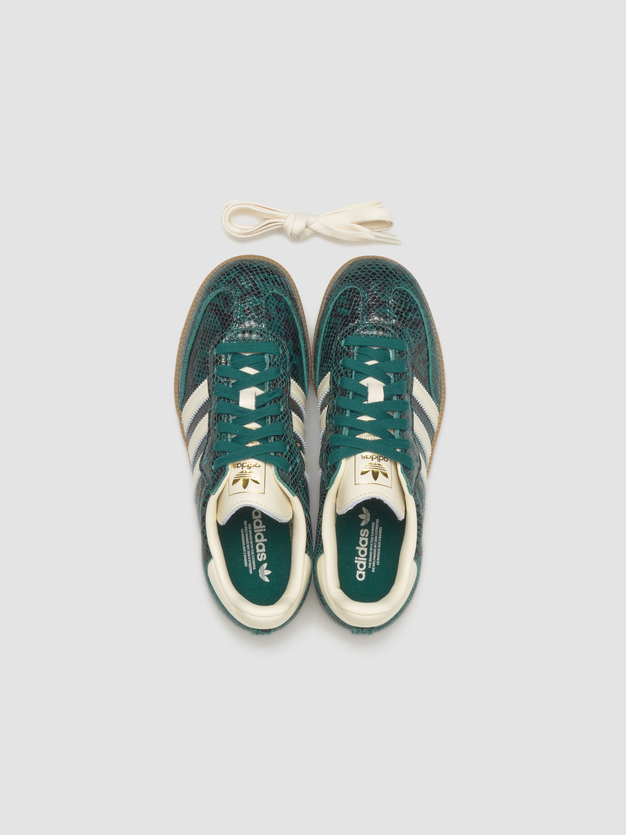 WMNS Samba OG Sneaker in Collegiate Green & Cream White
