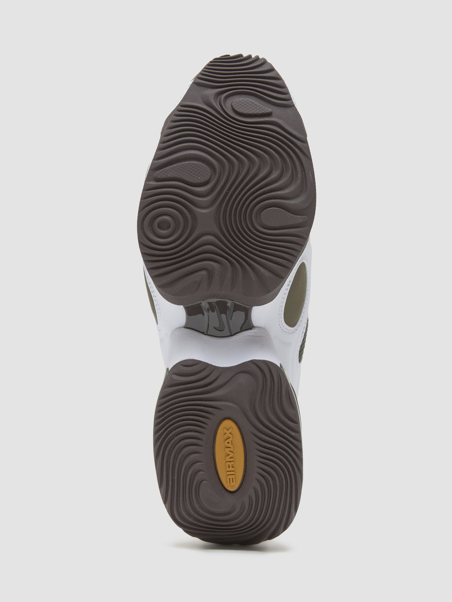 x Veneda Carter WMNS Air Max Muse Sneaker in White & Hyper Pink