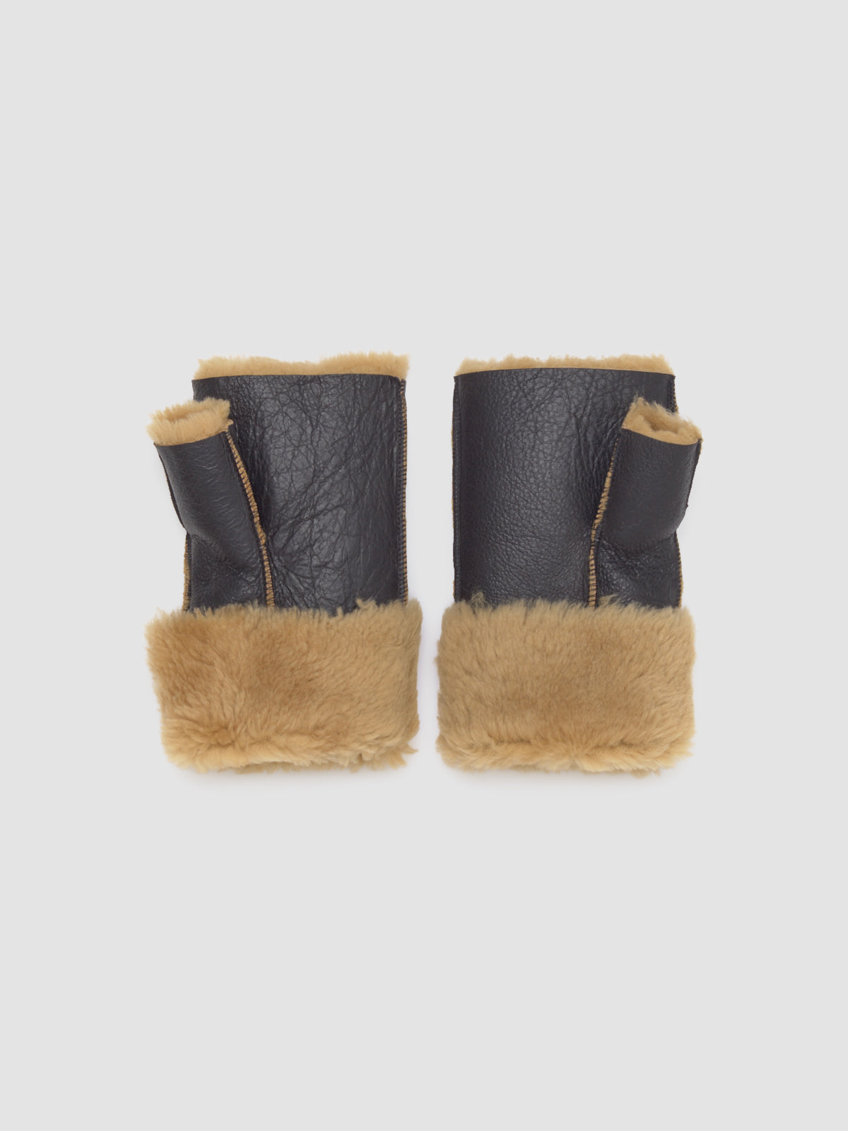 Blizzard Glove in Natural Aviator Shearling