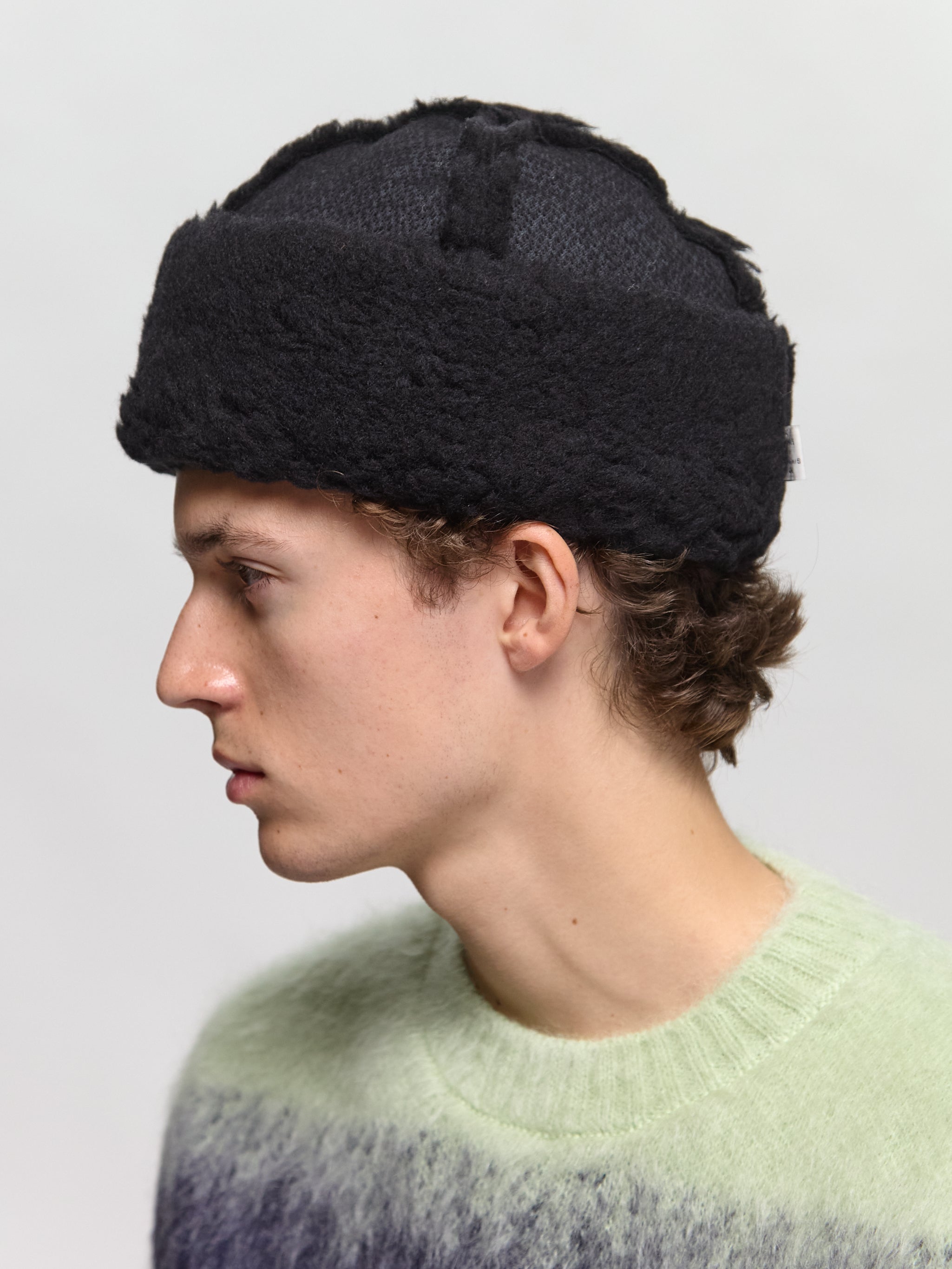 Fei Furry Hat in Pilous Black