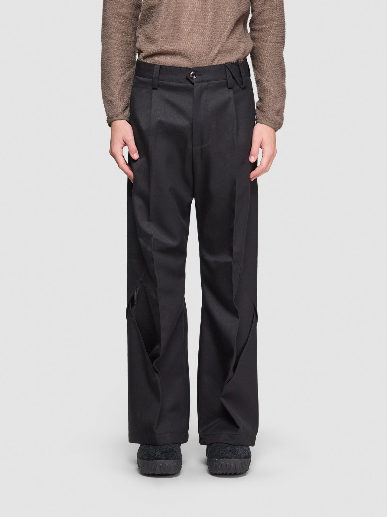 Deconstructed Carpenter Trousers in Black