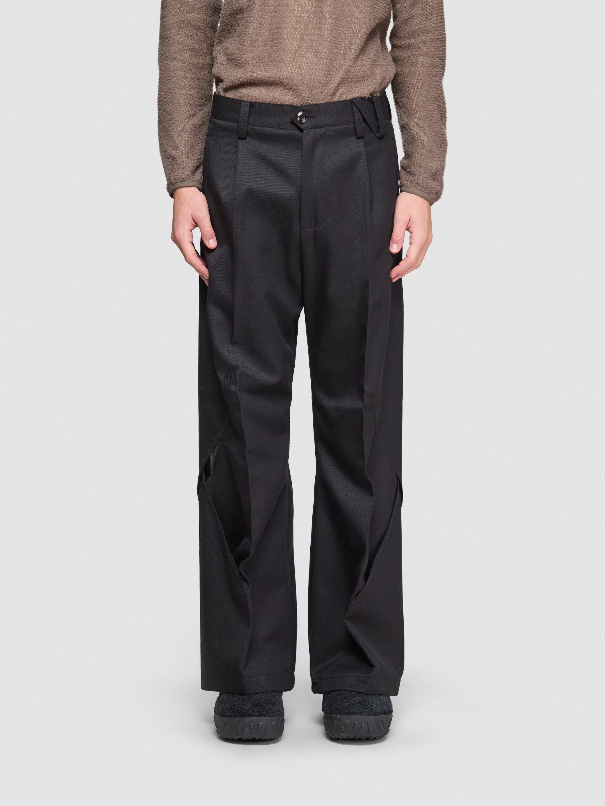 Deconstructed Carpenter Trousers in Black