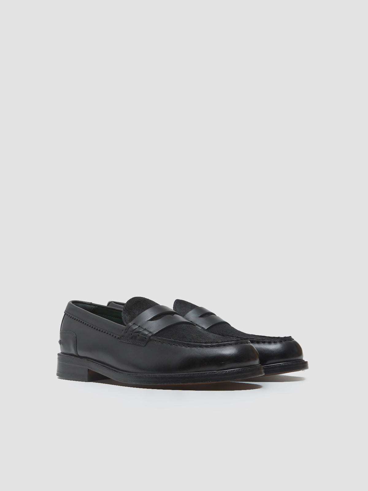 Craft James Loafers in Black