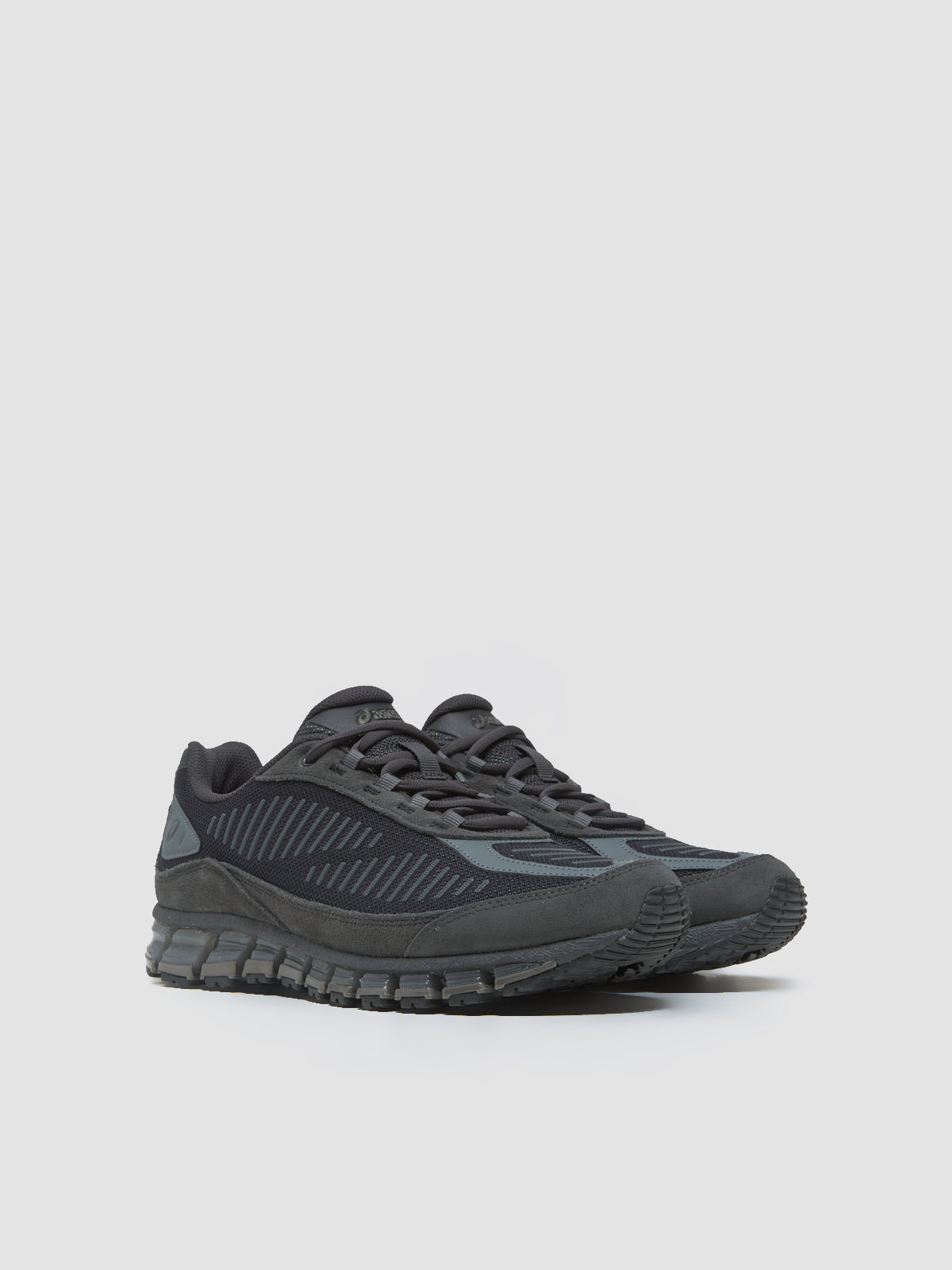 GEL-QUANTUM 360 I AMP Sneaker in Black & Graphite Grey