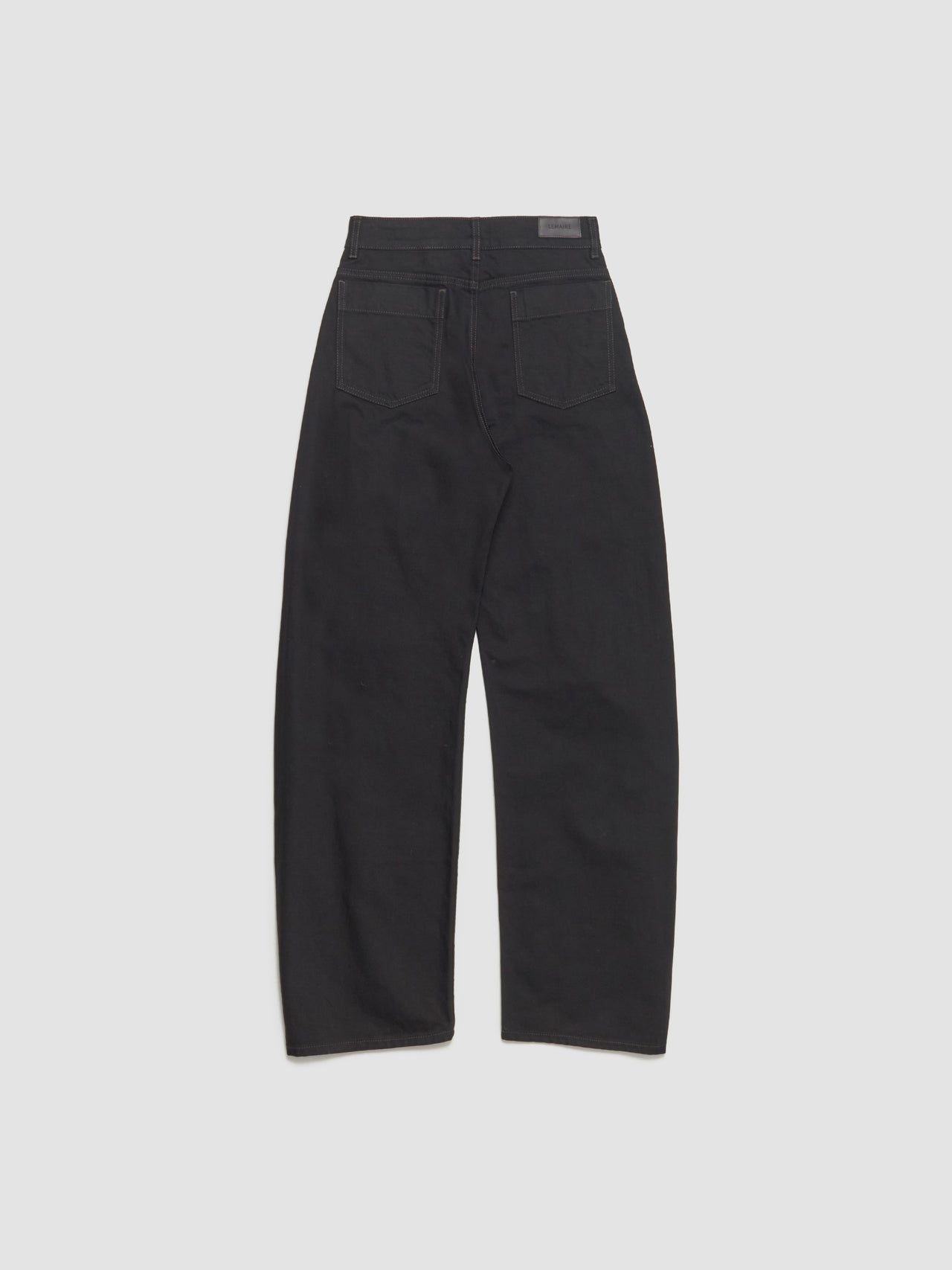 High-Waisted Curved Pants in Black