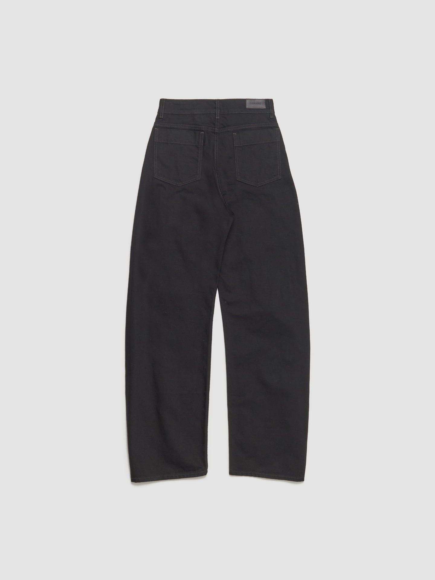 High-Waisted Curved Pants in Black