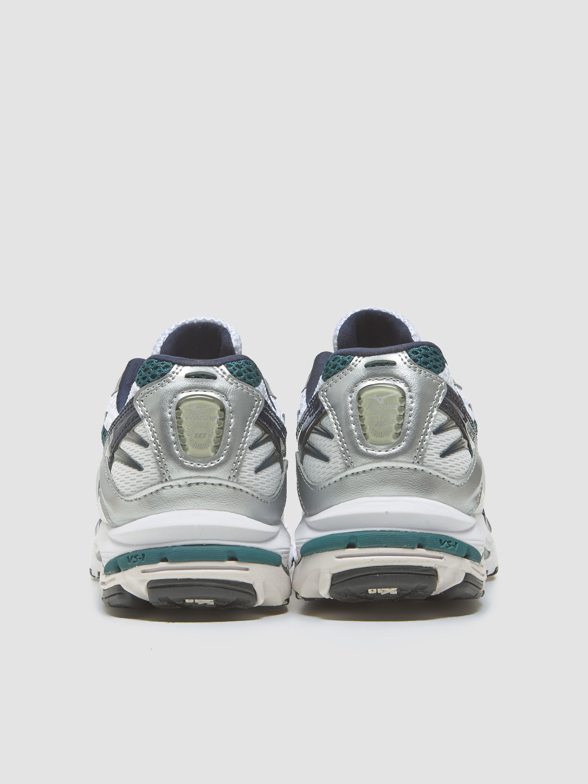 専用1 Mizuno - Wave Rider 10 Sneaker in White & Baritone Blue - D1GA2104