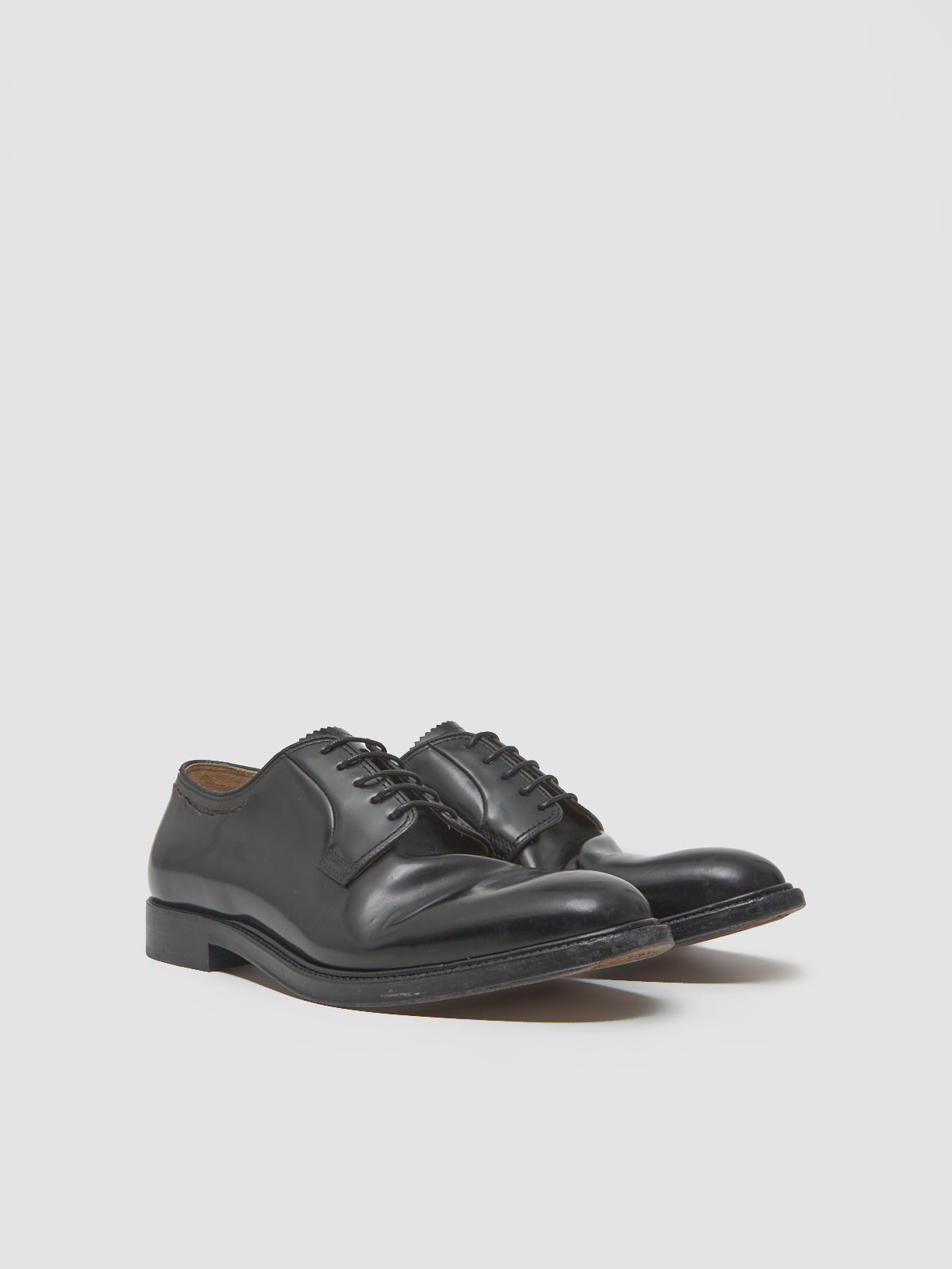 Love to Death Lace-Up Shoes in Black