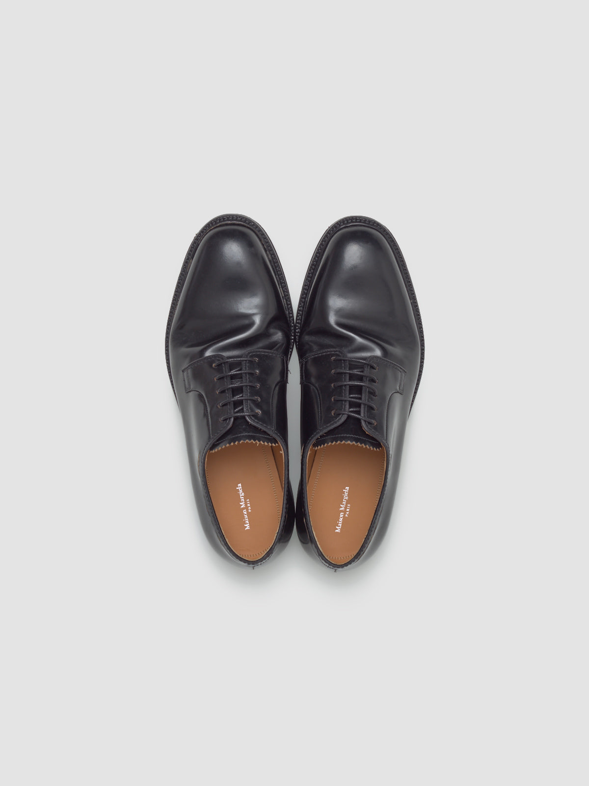 Love to Death Lace-Up Shoes in Black