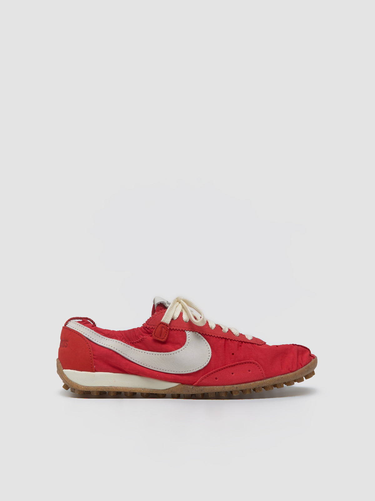 x Jacquemus WMNS Moon Shoe SP Sneaker in University Red & Cashmere